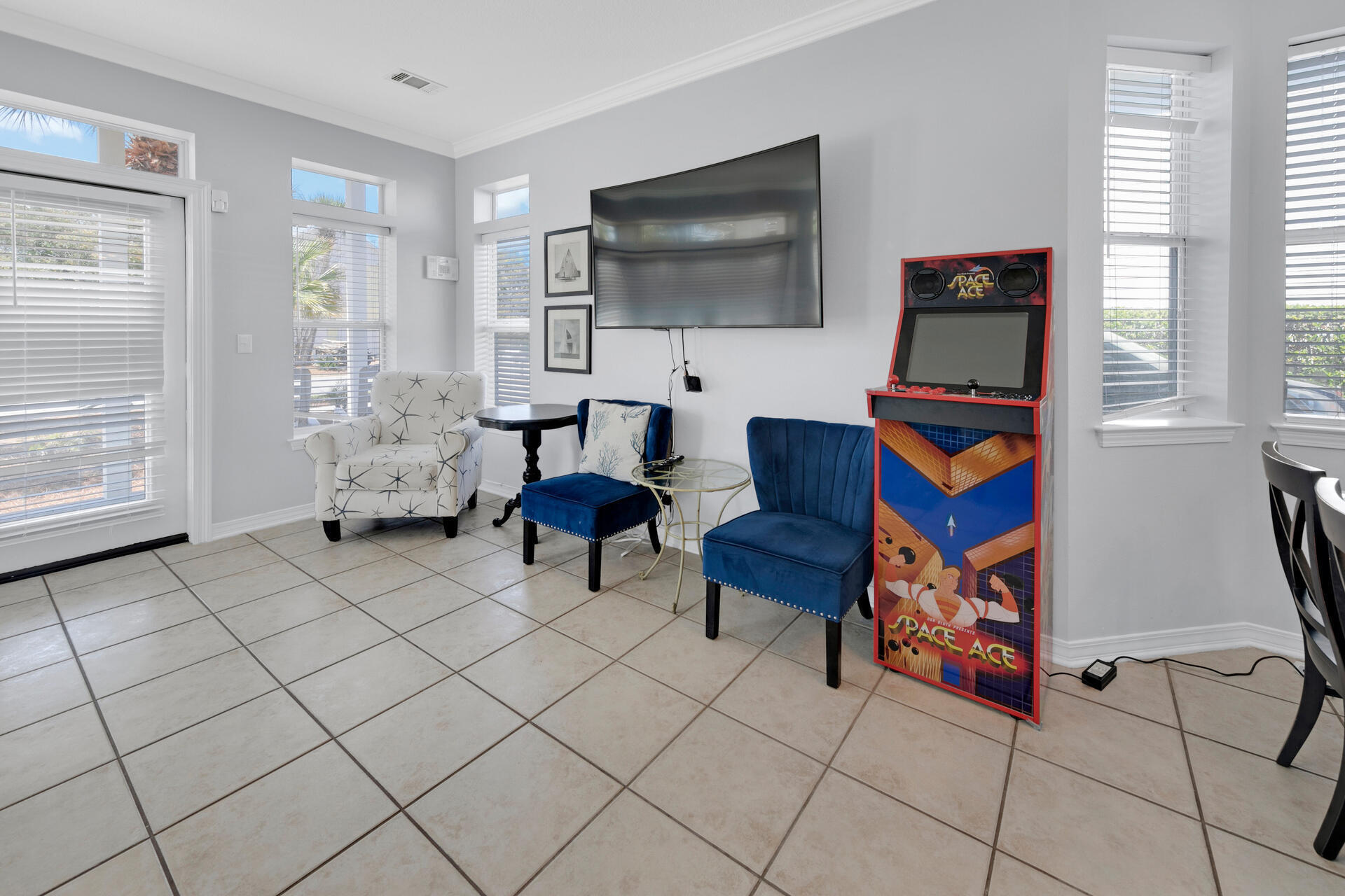 CRYSTAL BEACH - Residential
