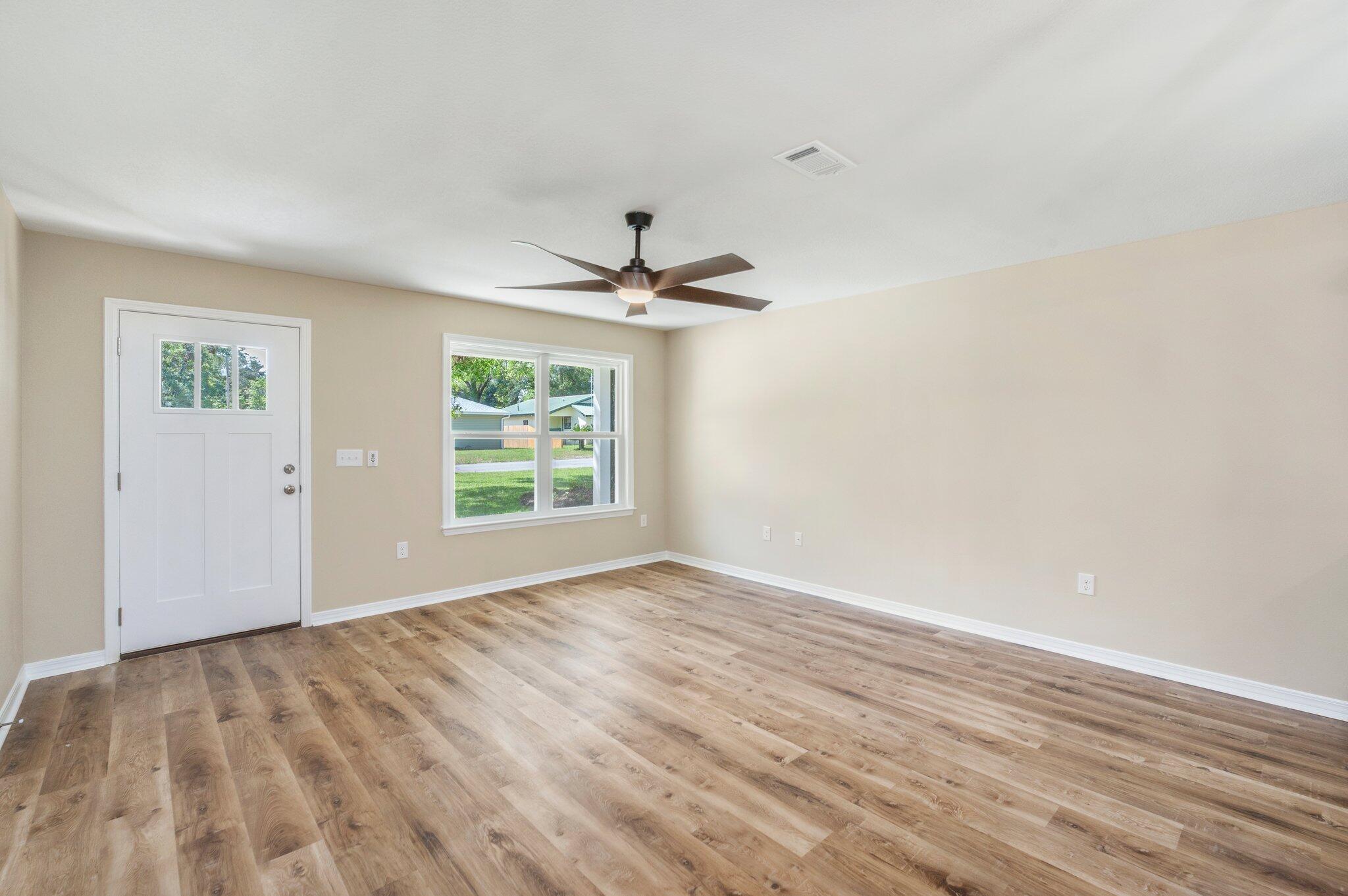 CRESTVIEW - Residential