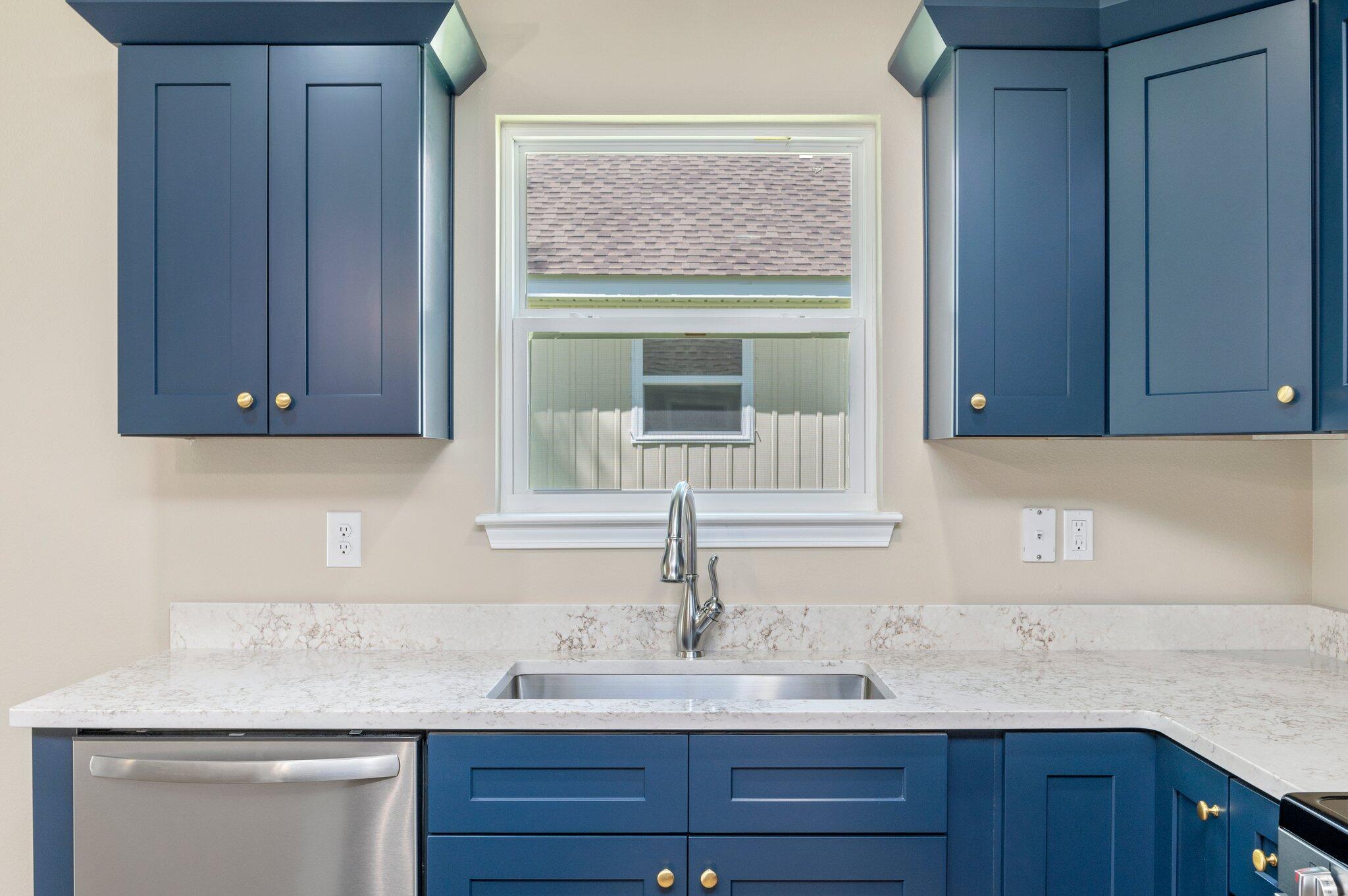 CRESTVIEW - Residential