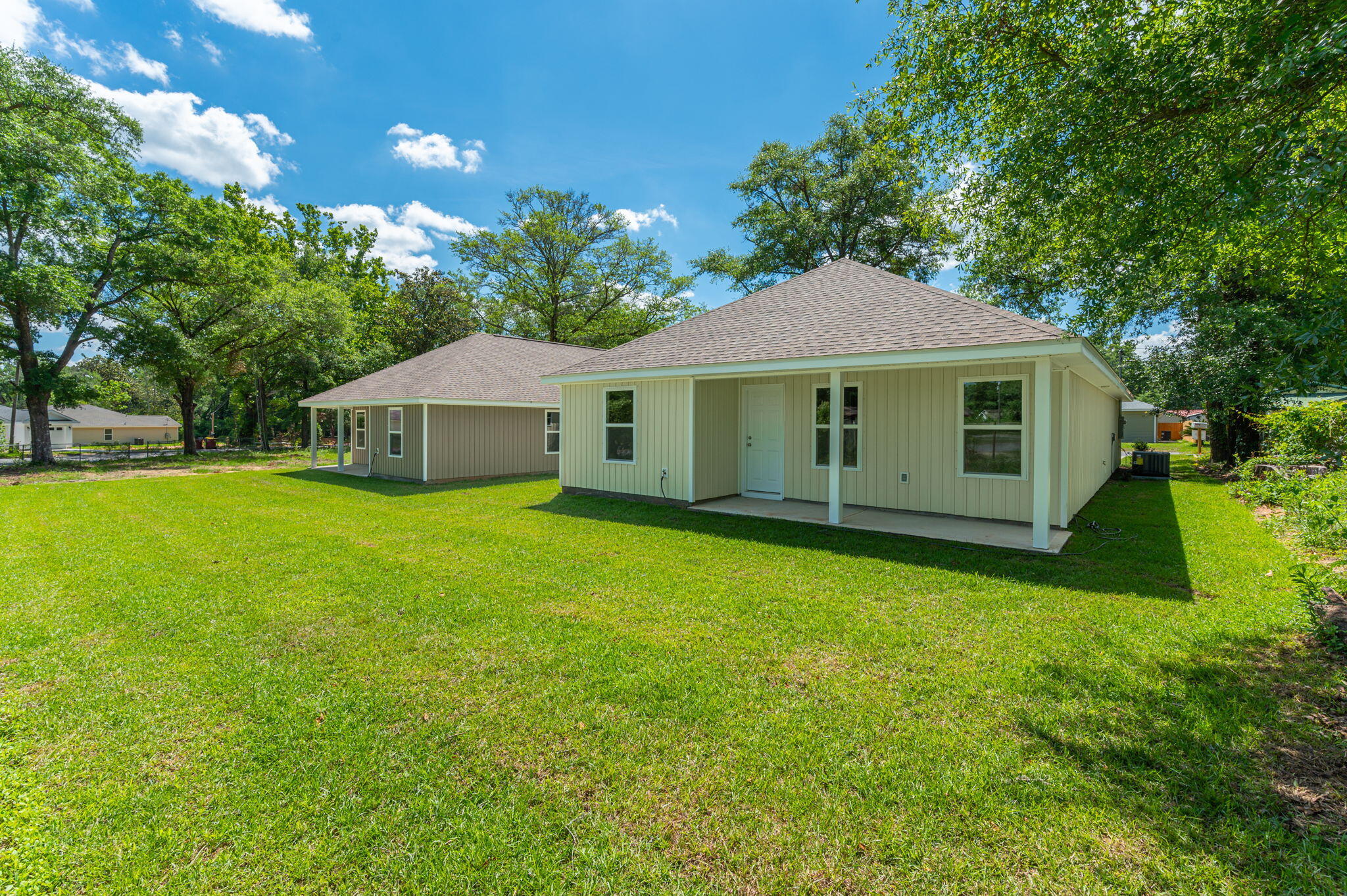 CRESTVIEW - Residential