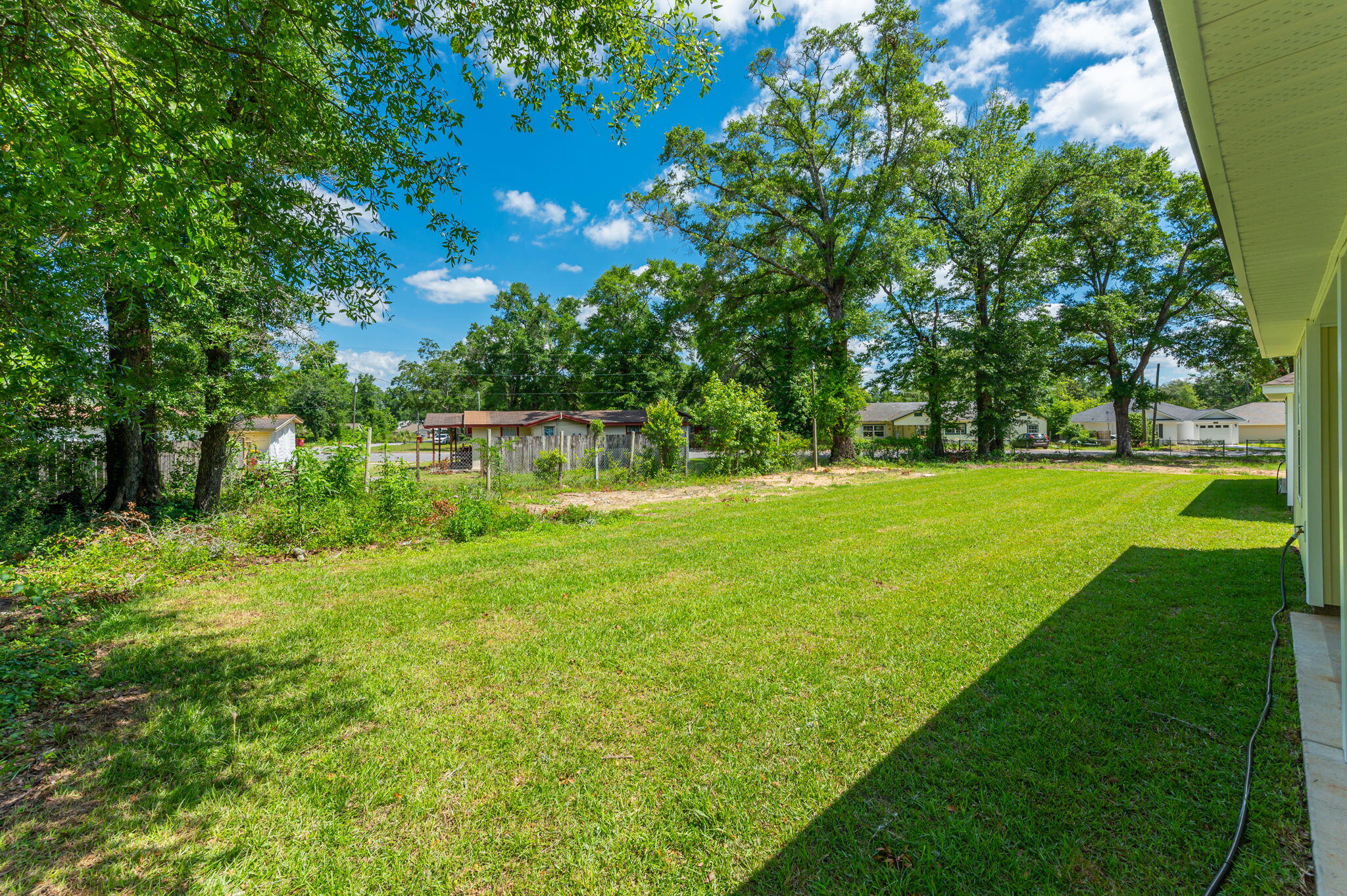 CRESTVIEW - Residential