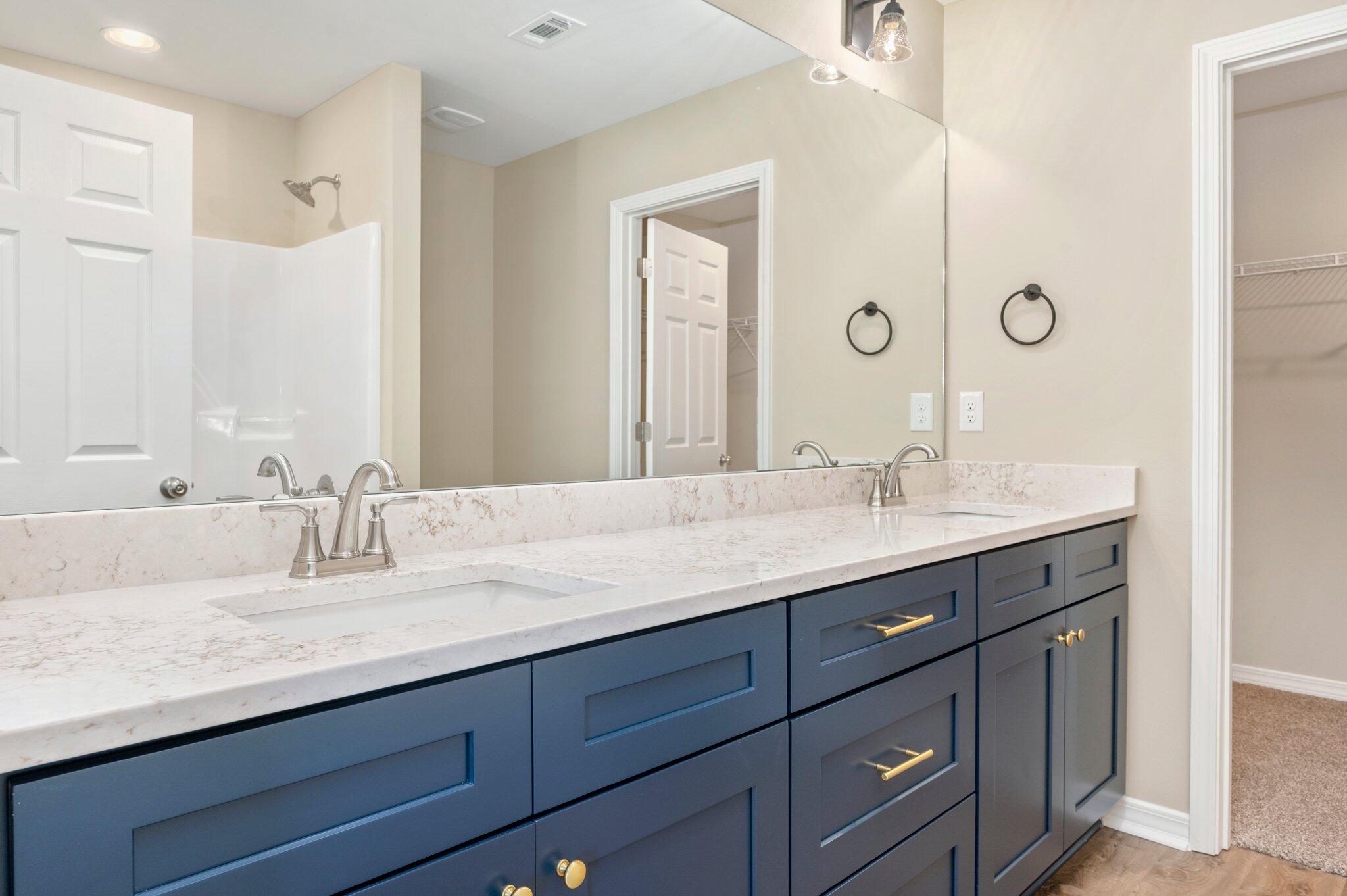 CRESTVIEW - Residential