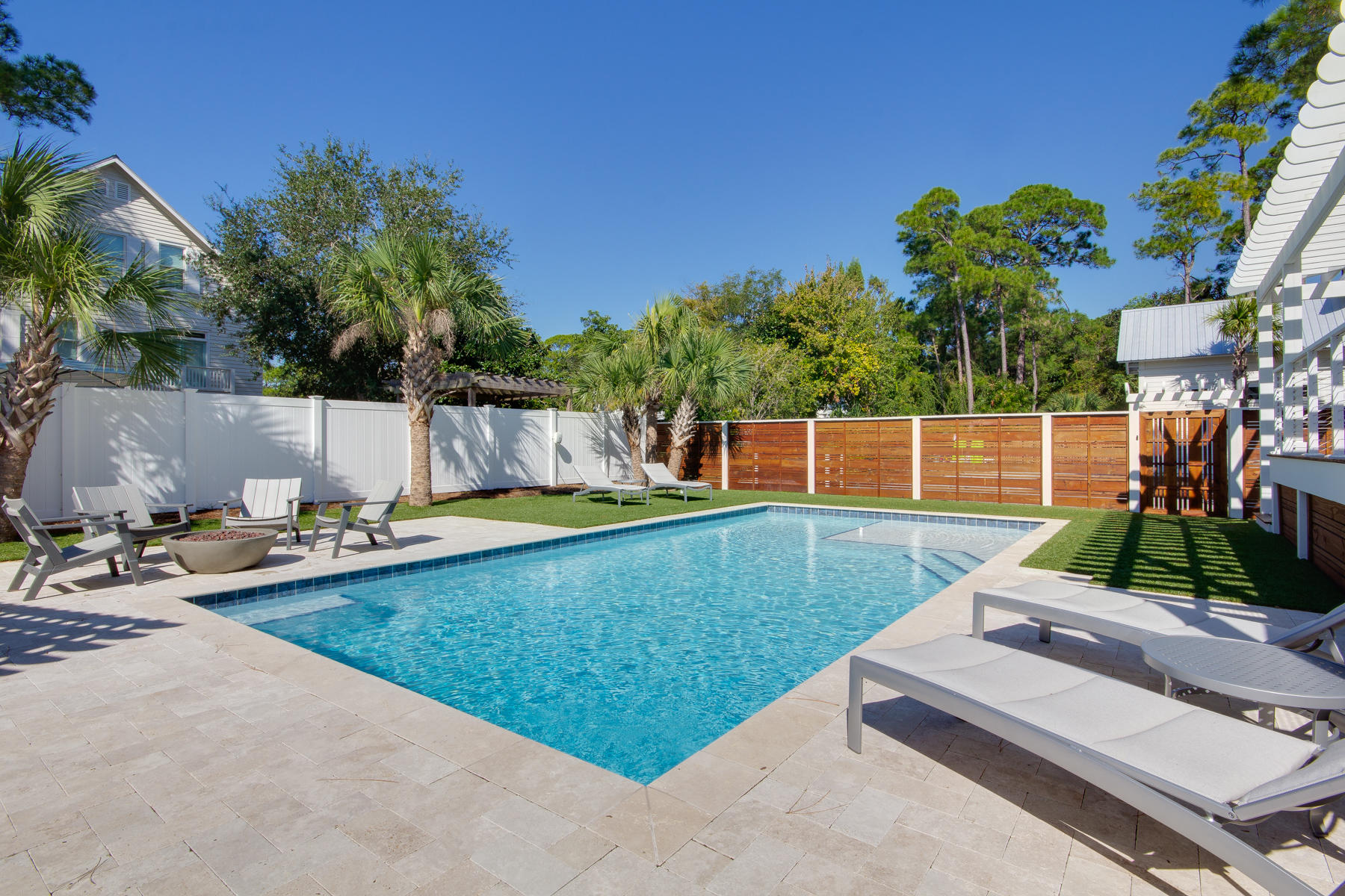 GRAYTON BEACH - Residential