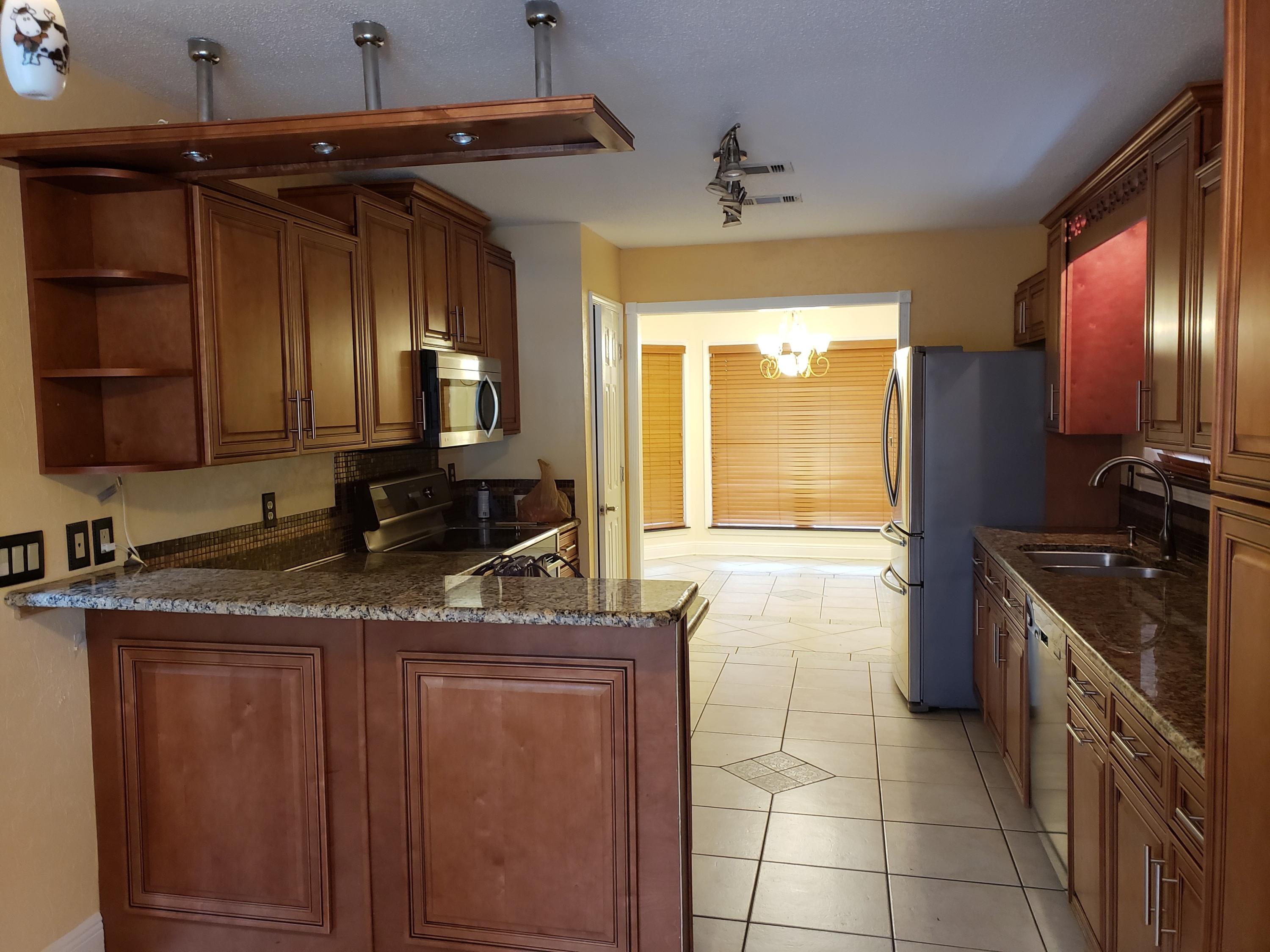 Timberlake Est 1st Addn - Residential Lease