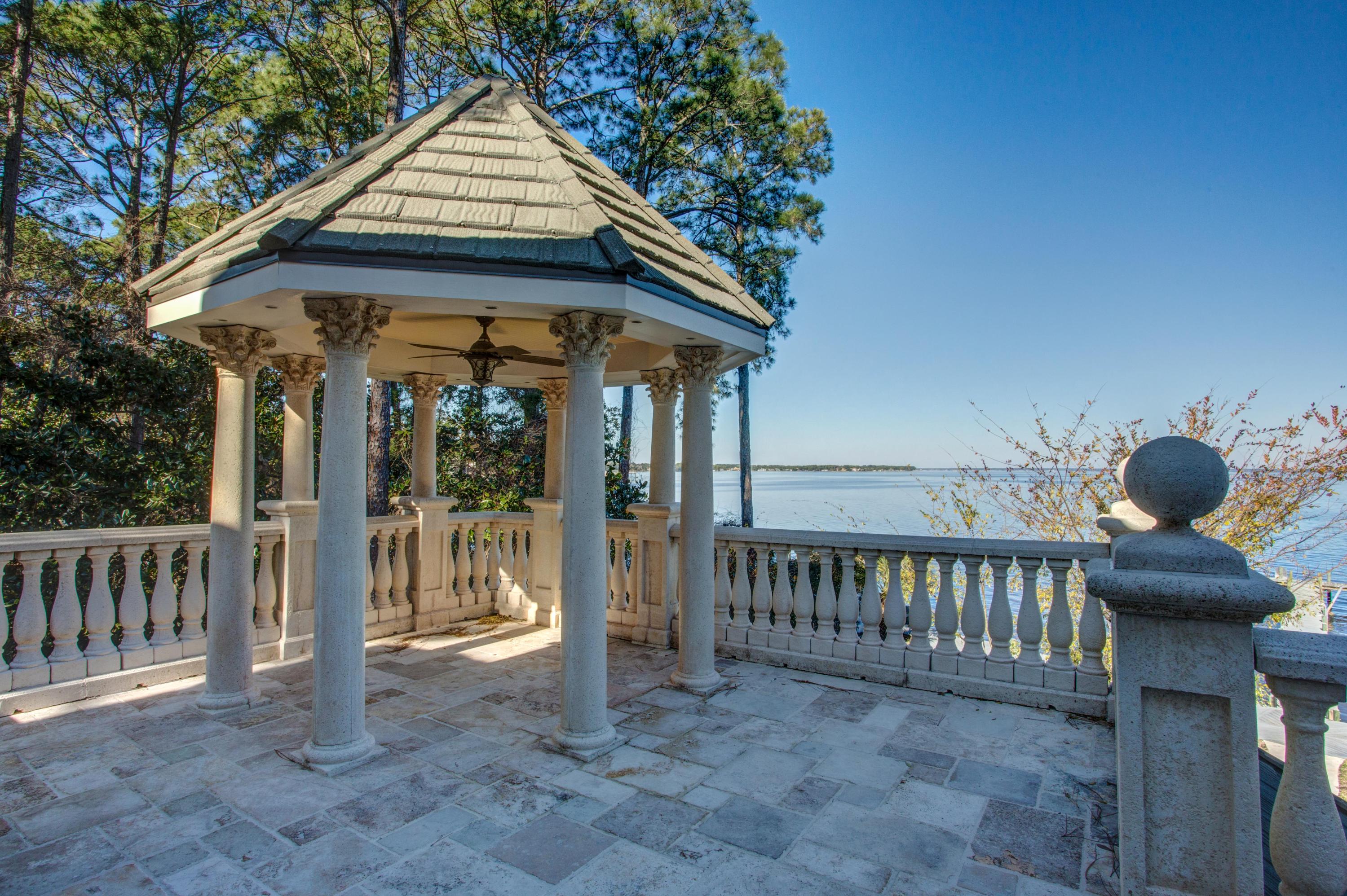 HEWETT POINT UNREC - Residential