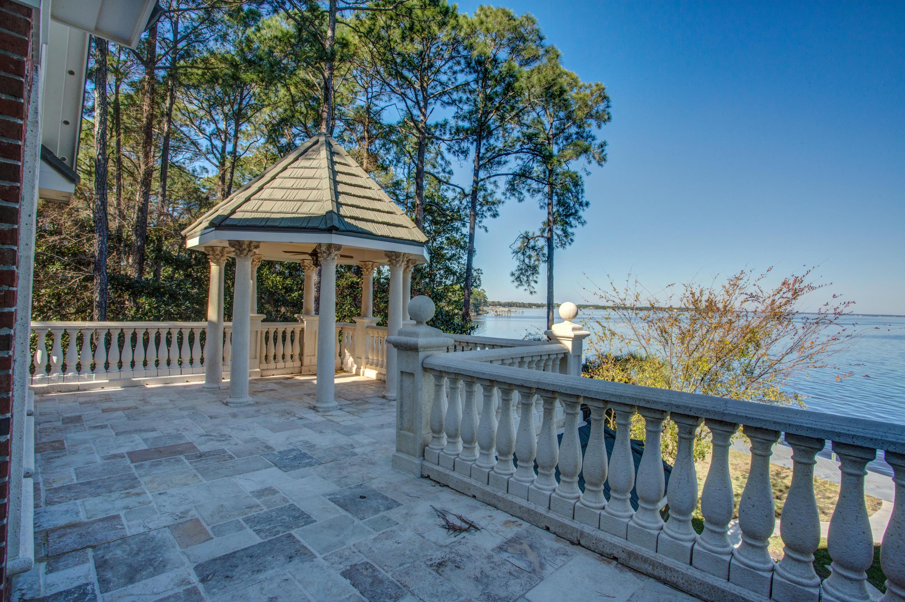 HEWETT POINT UNREC - Residential