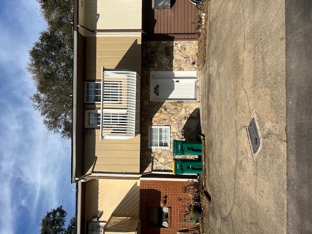 BELL-BROOK ESTATES - Residential Lease