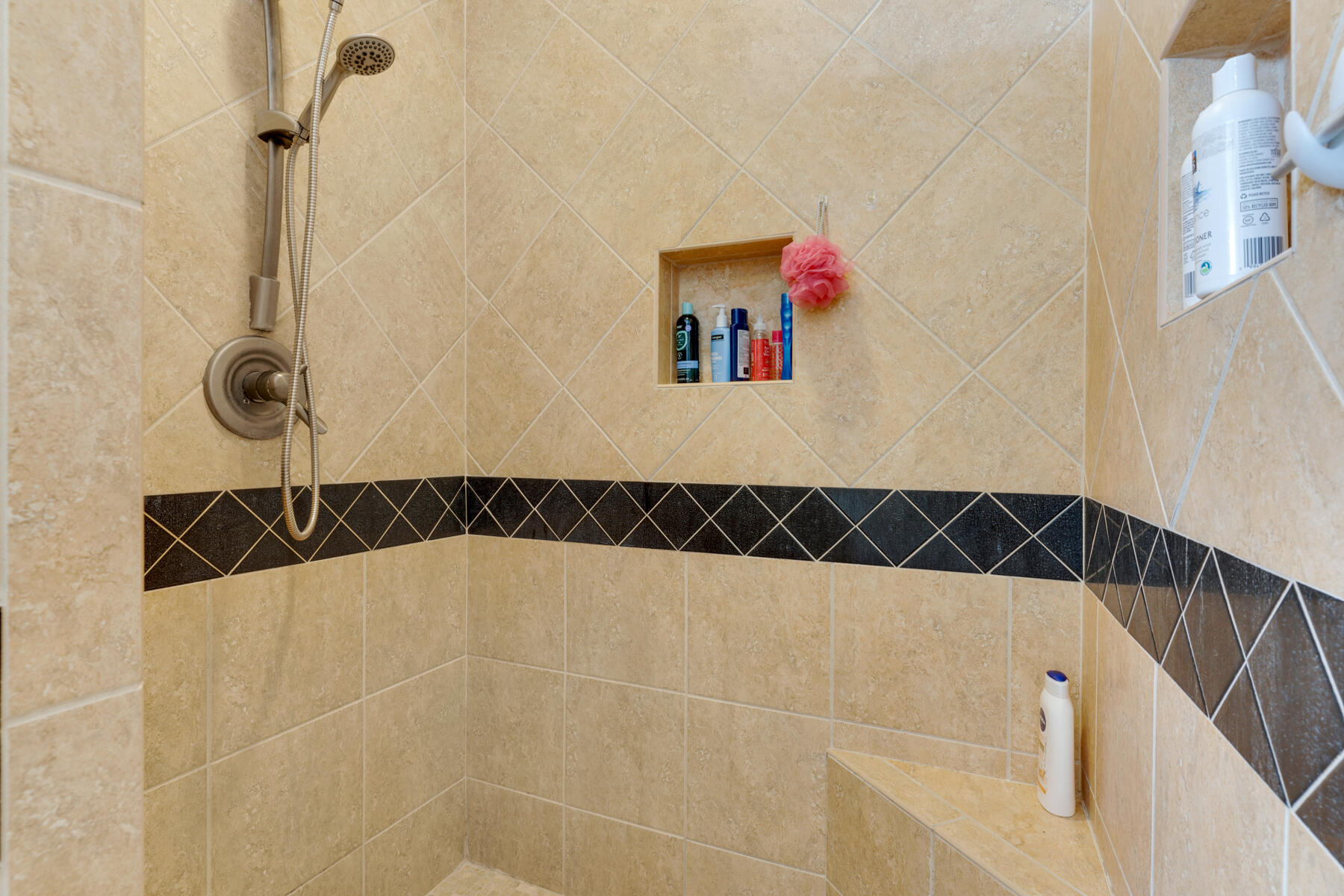 COUNTRY CLUB ESTATES 1ST ADDN - Residential