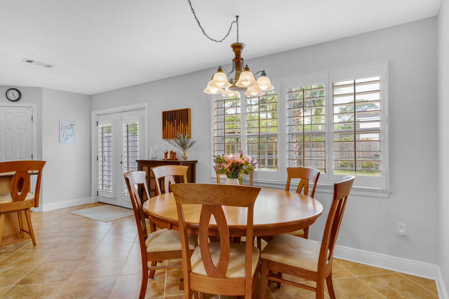 COUNTRY CLUB ESTATES 1ST ADDN - Residential