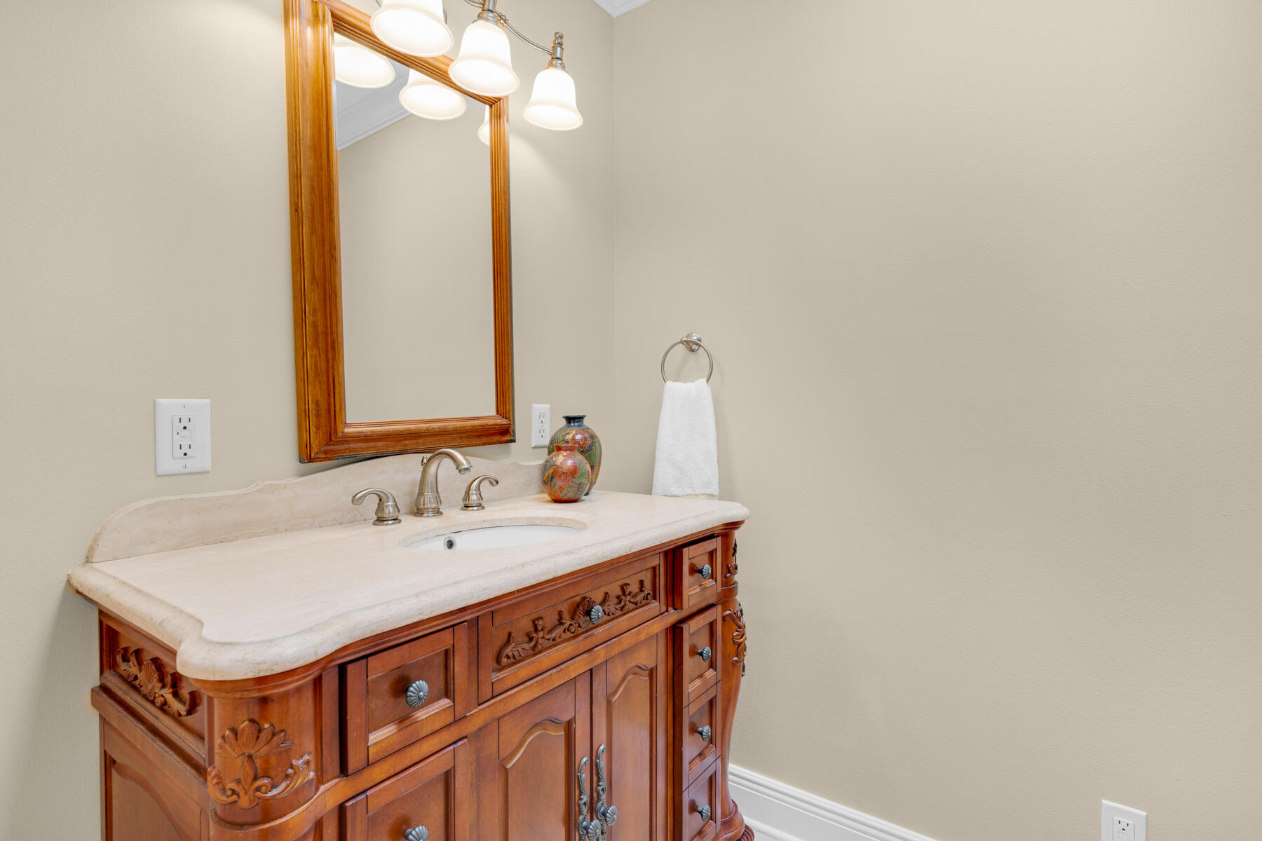 COUNTRY CLUB ESTATES 1ST ADDN - Residential