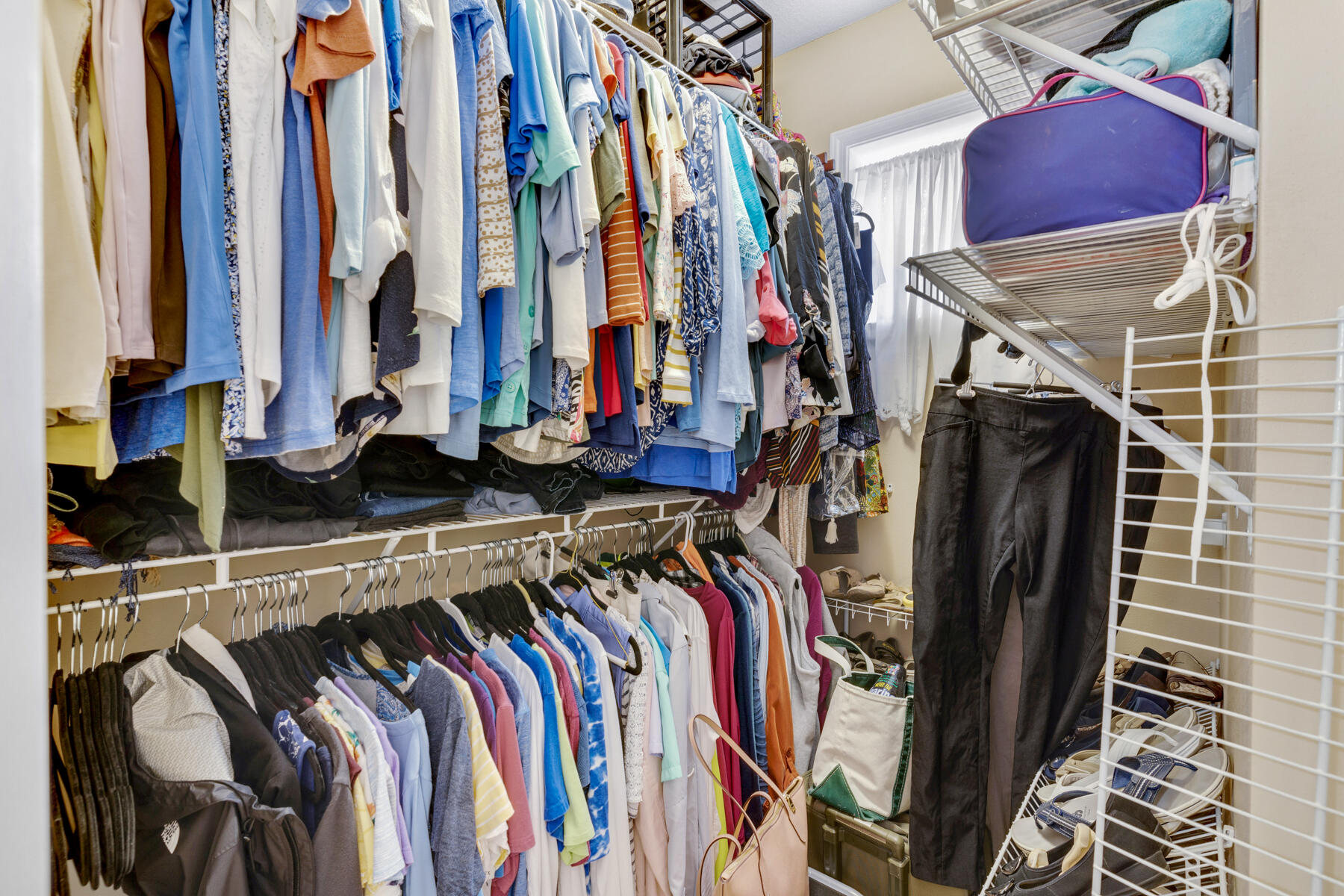 COUNTRY CLUB ESTATES 1ST ADDN - Residential