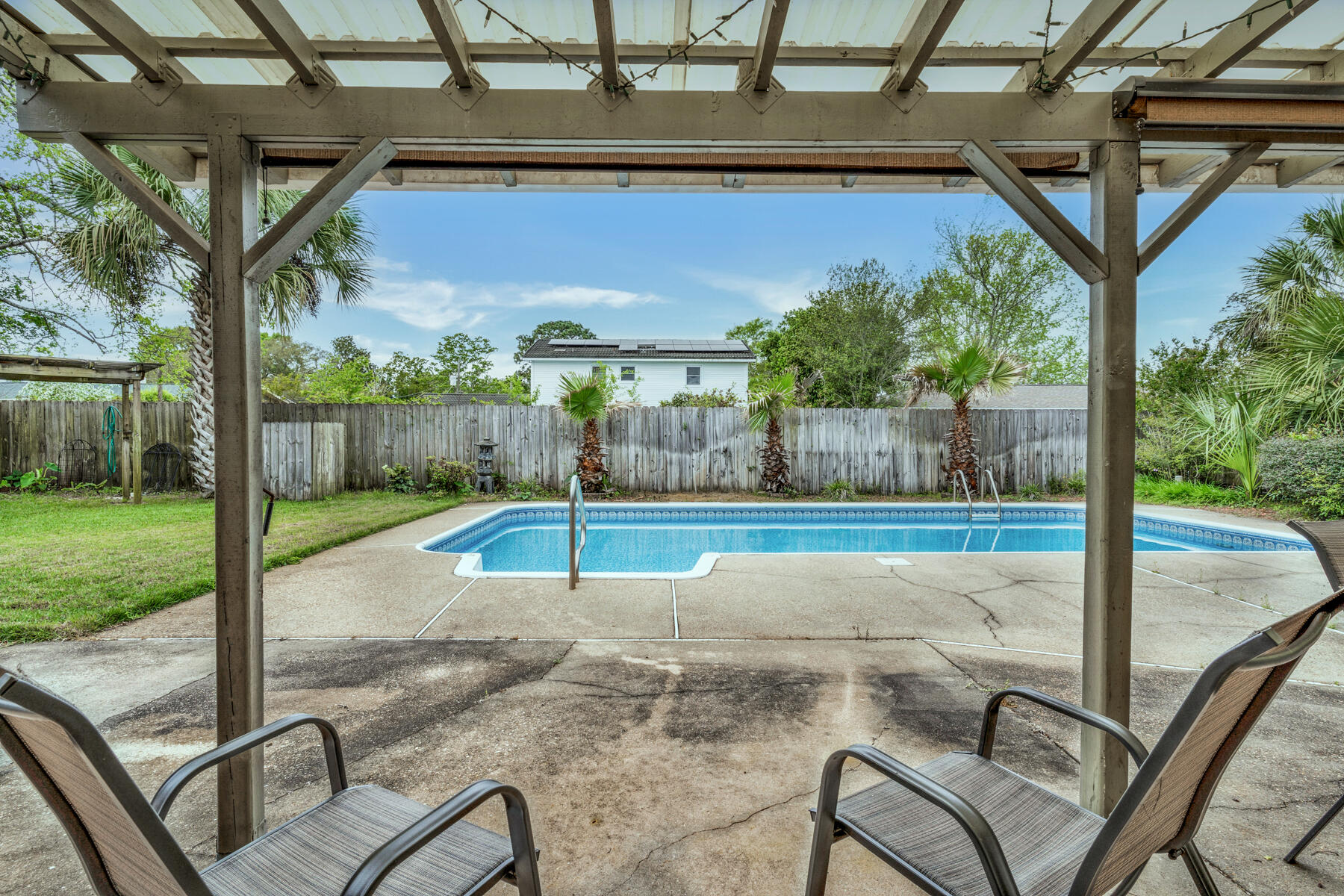 COUNTRY CLUB ESTATES 1ST ADDN - Residential