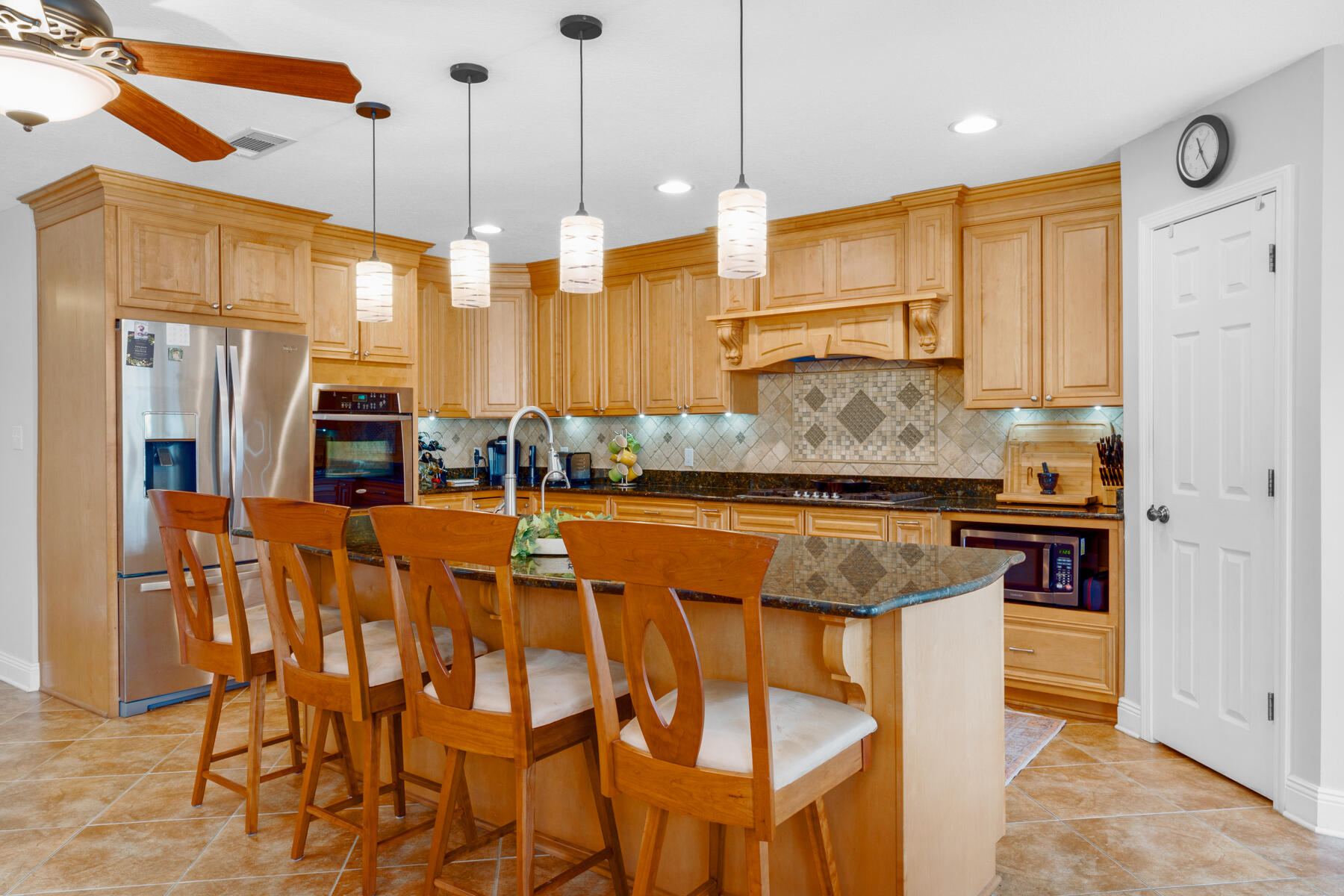 COUNTRY CLUB ESTATES 1ST ADDN - Residential