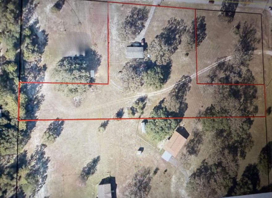 3 bed 2 bath mobile home. includes 2.53 acreage parcel # 23-4N-22-0000-0001-0600plus additional parcel #23-4N-22-0000-0001-060C. Total acreage 3.53 acreage.