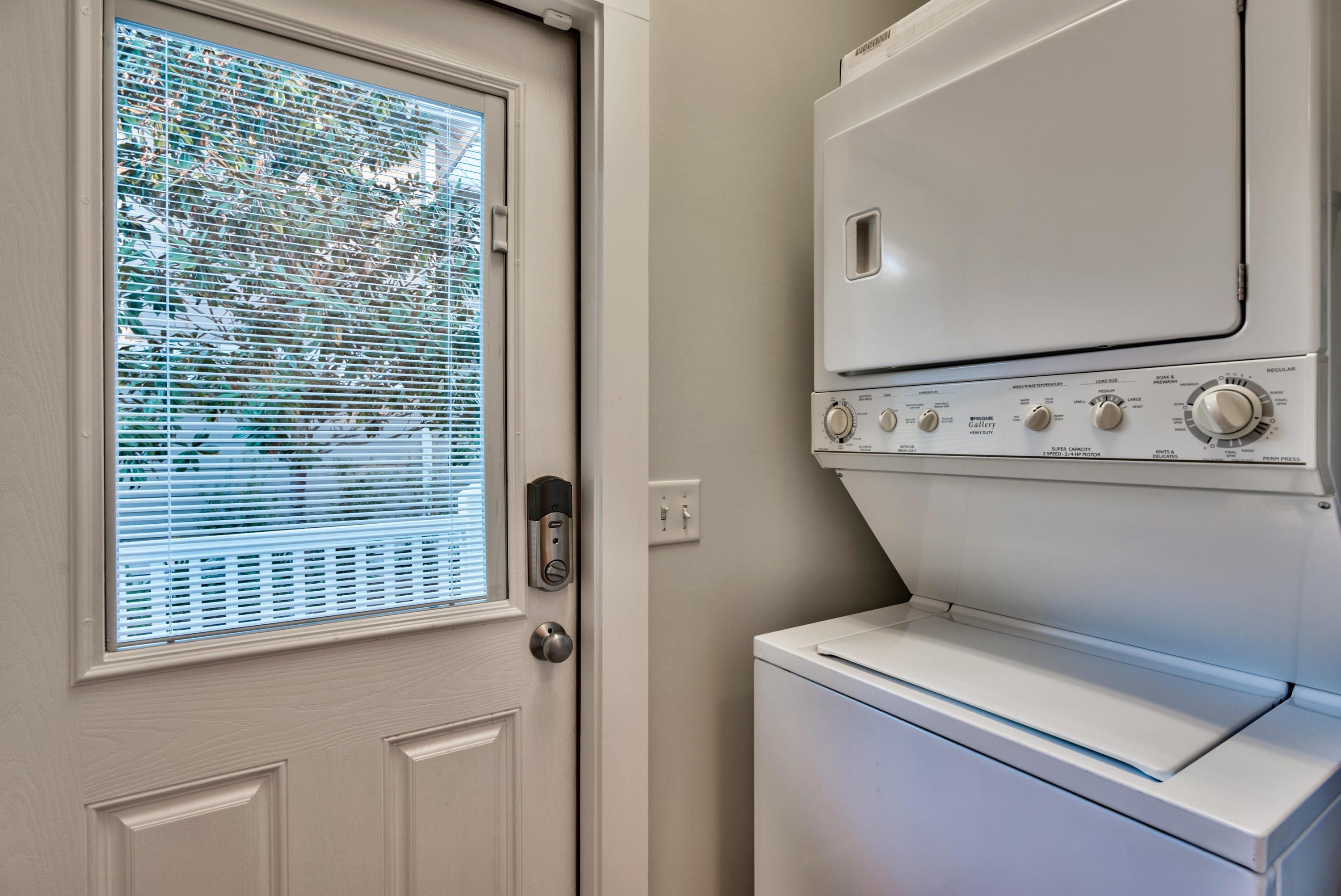 GROVE BY THE SEA - Residential