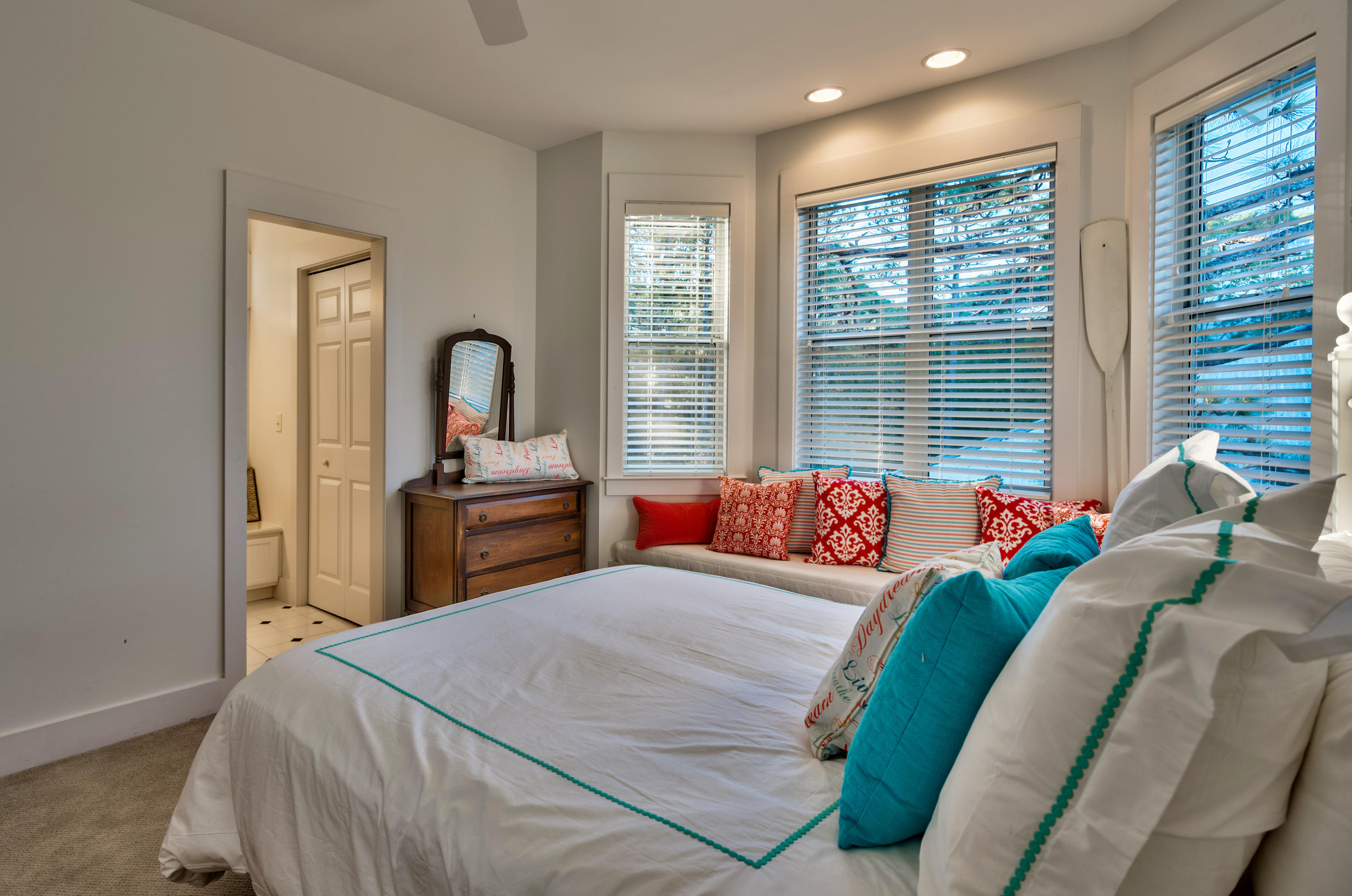 GROVE BY THE SEA - Residential