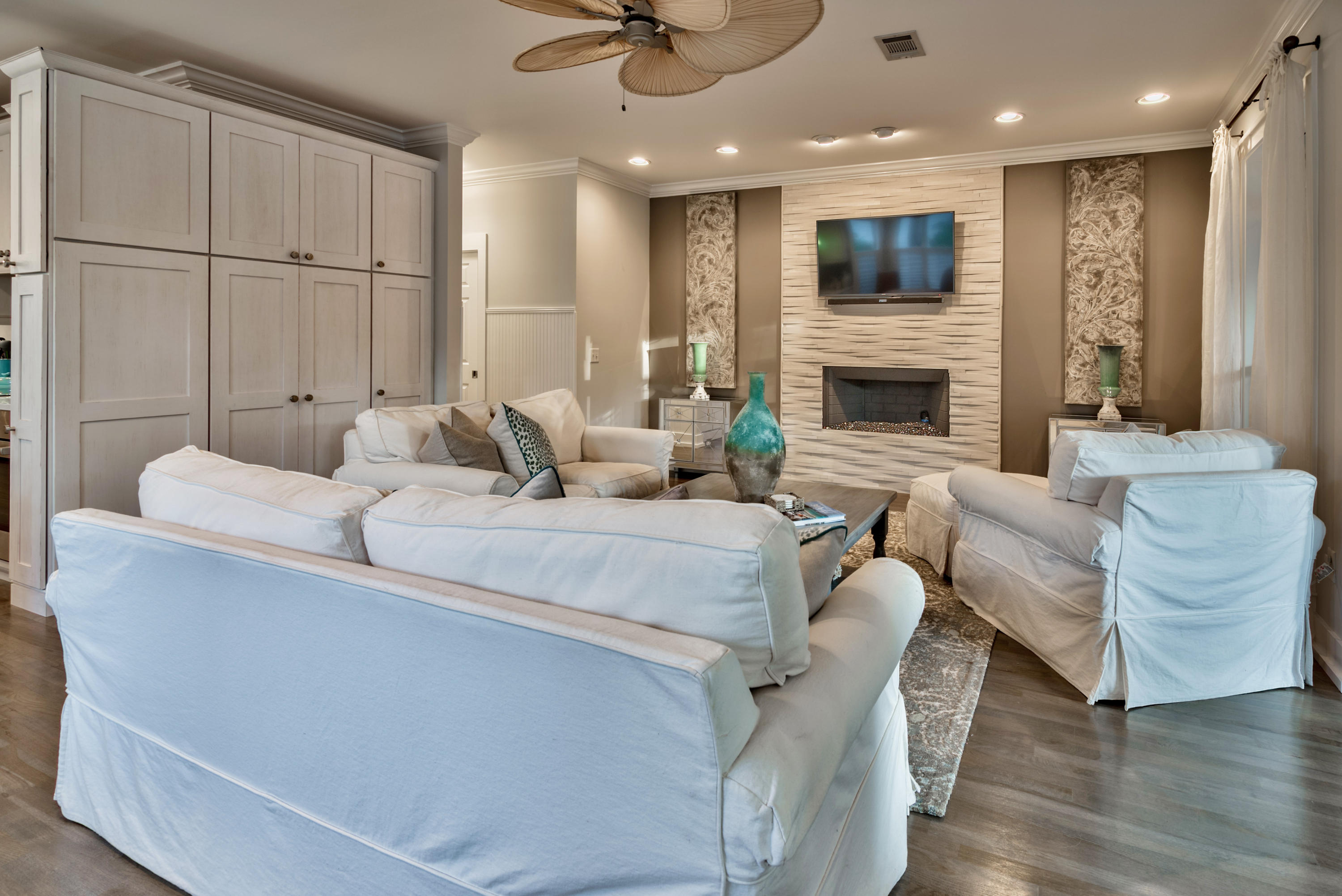 GROVE BY THE SEA - Residential