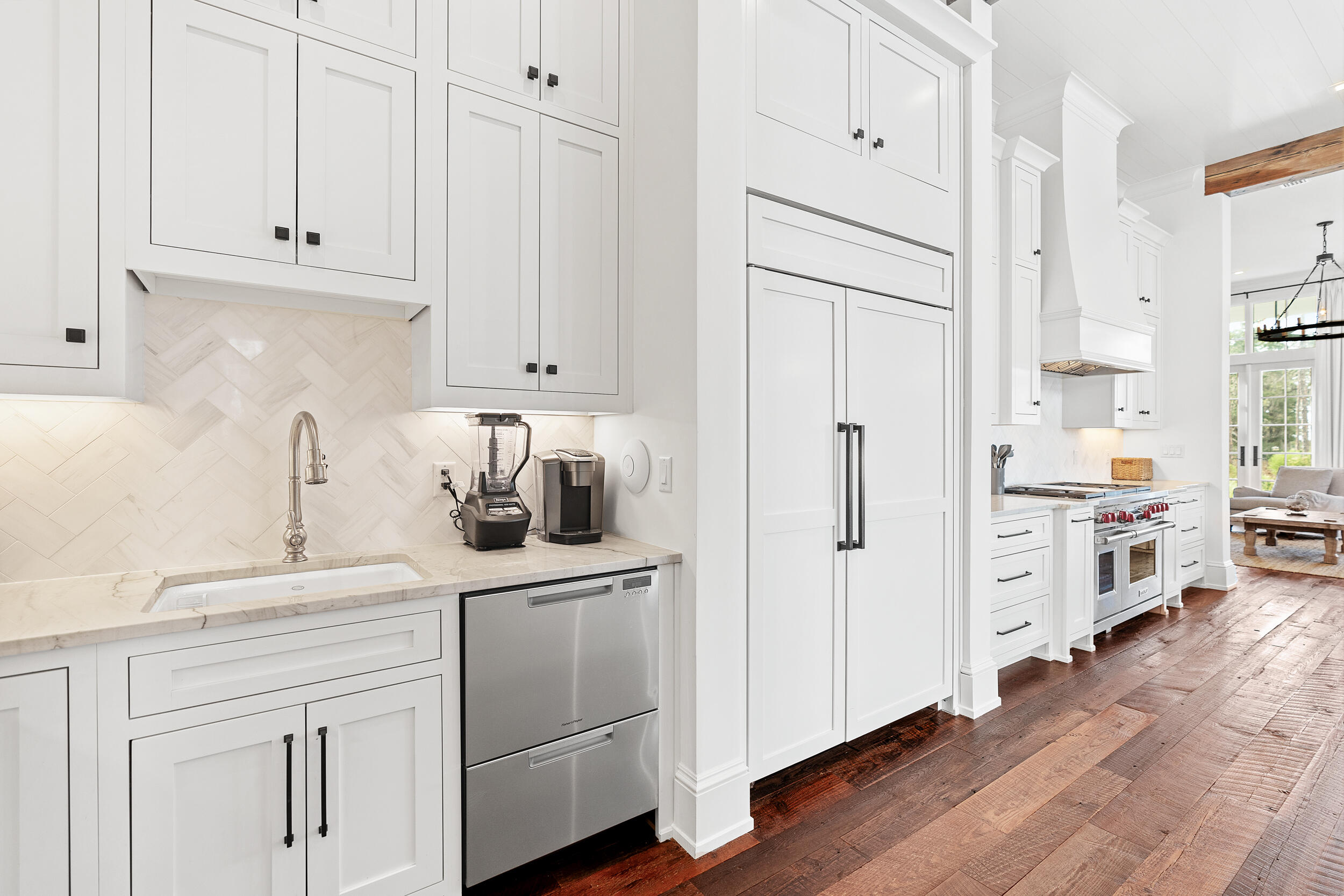 CHURCHILL OAKS - Residential