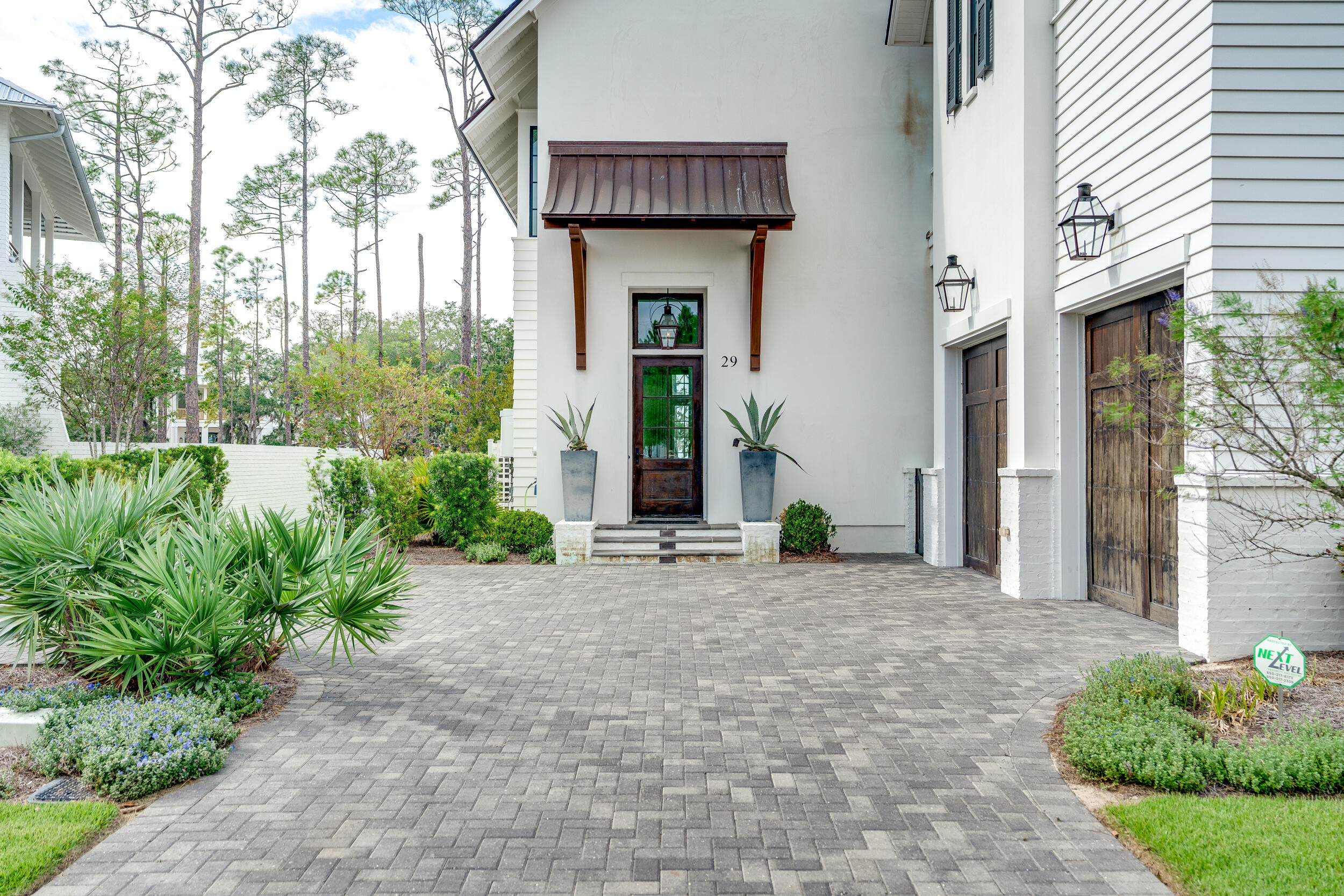 CHURCHILL OAKS - Residential