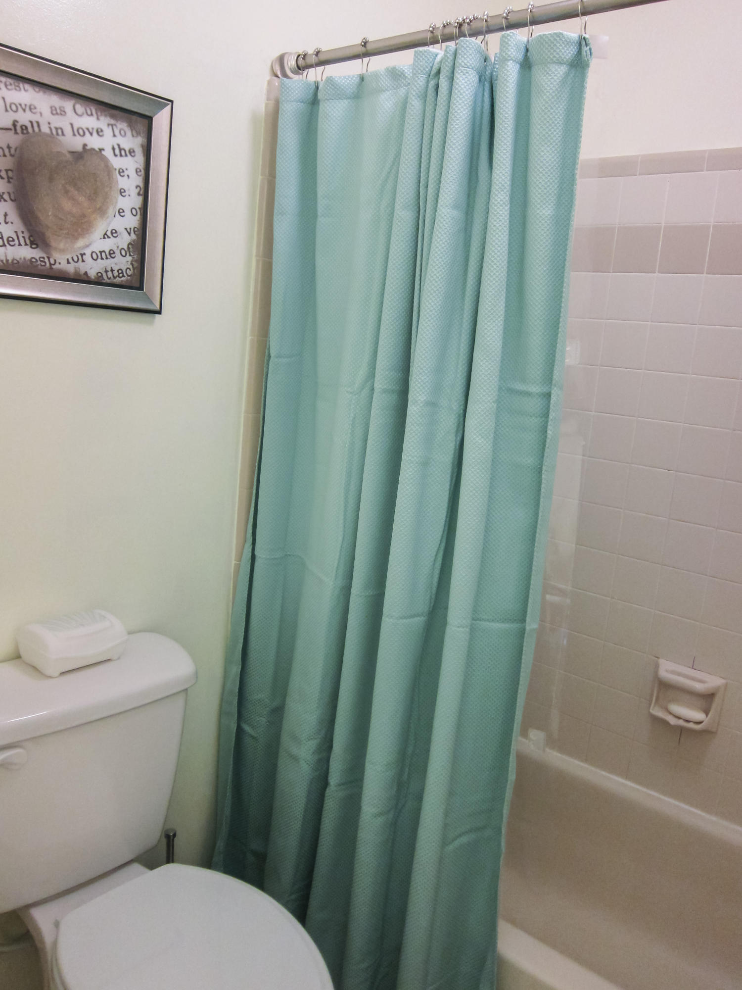 COLONIAL WOODS T/H - Residential