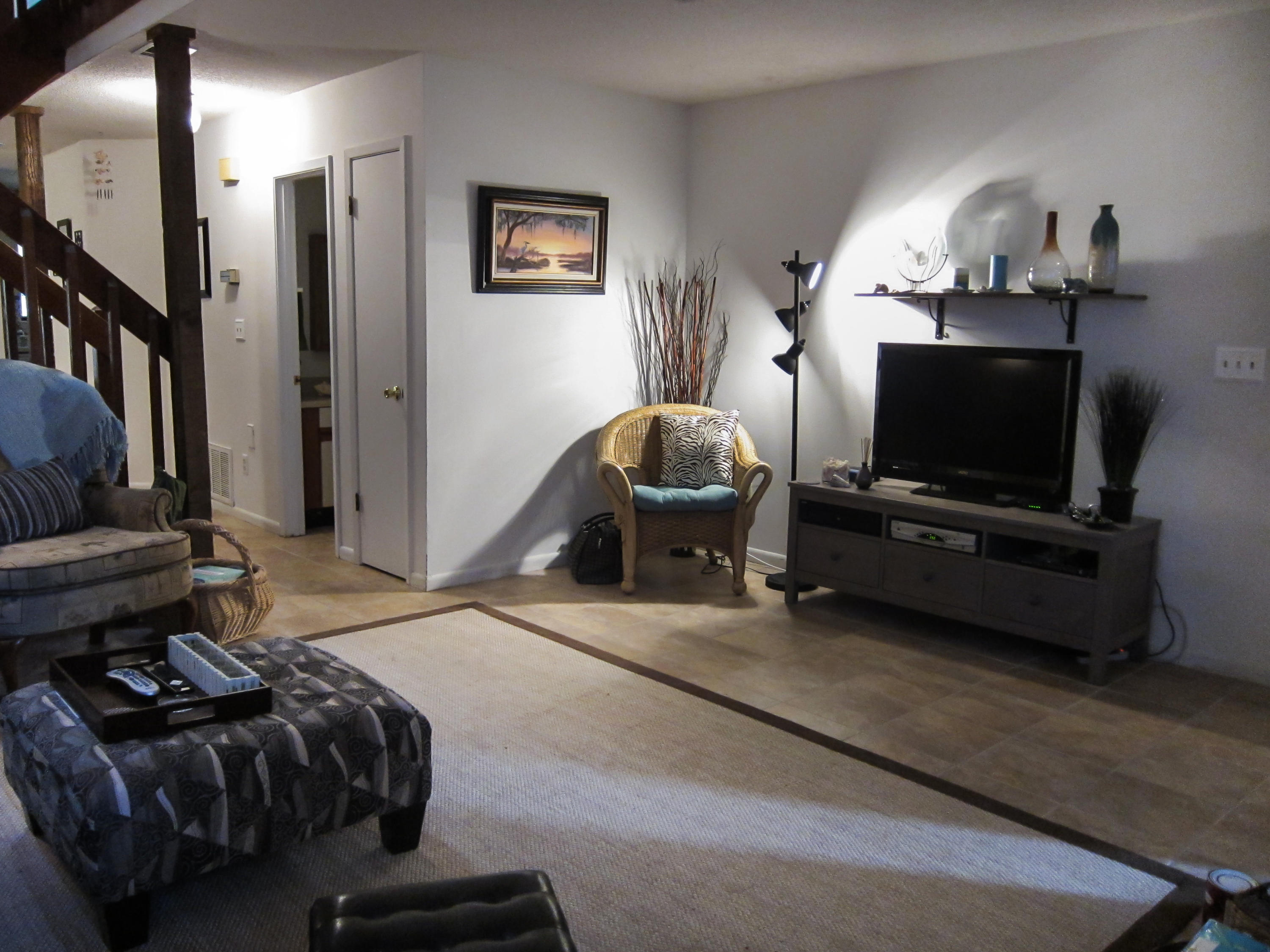 COLONIAL WOODS T/H - Residential