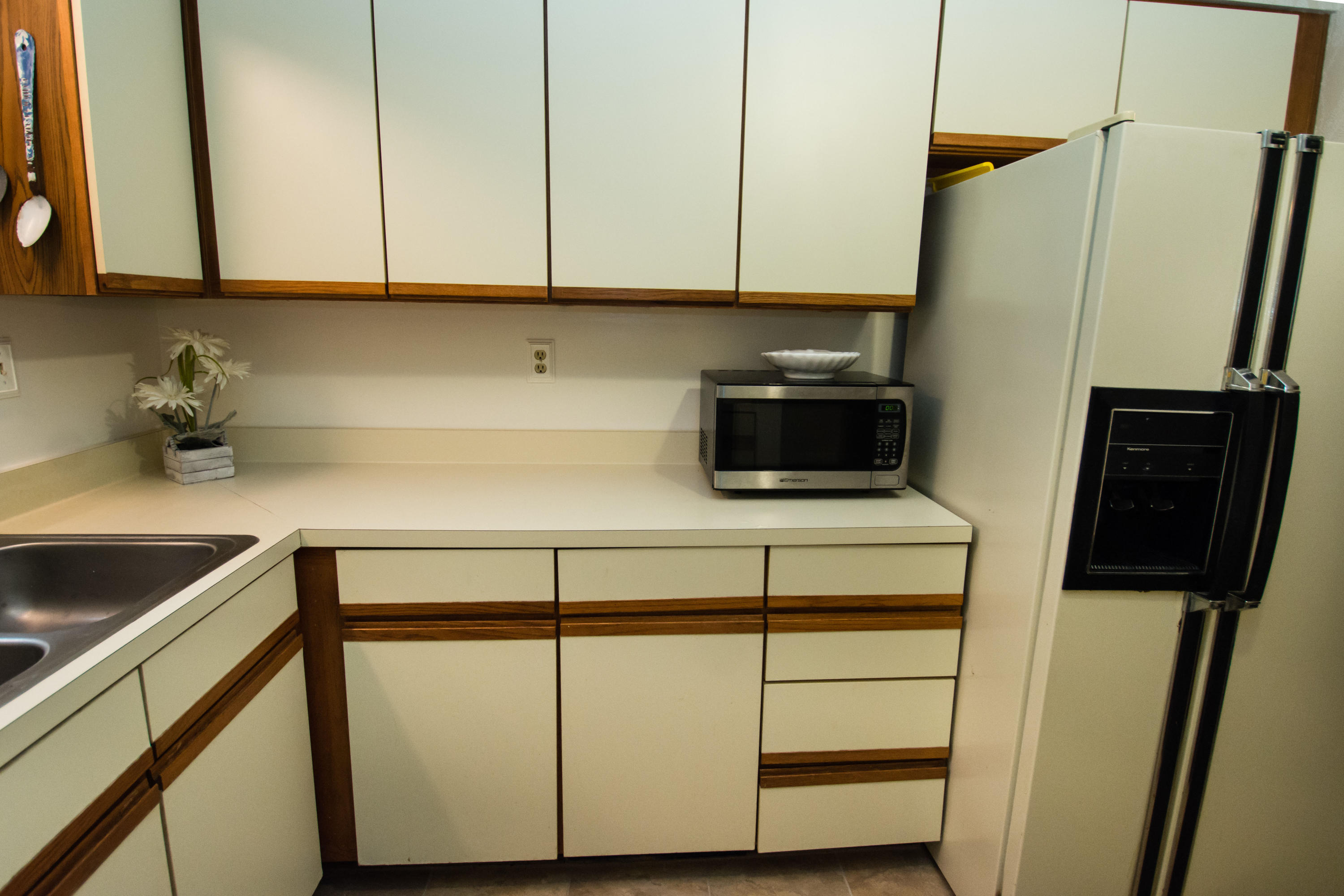 COLONIAL WOODS T/H - Residential