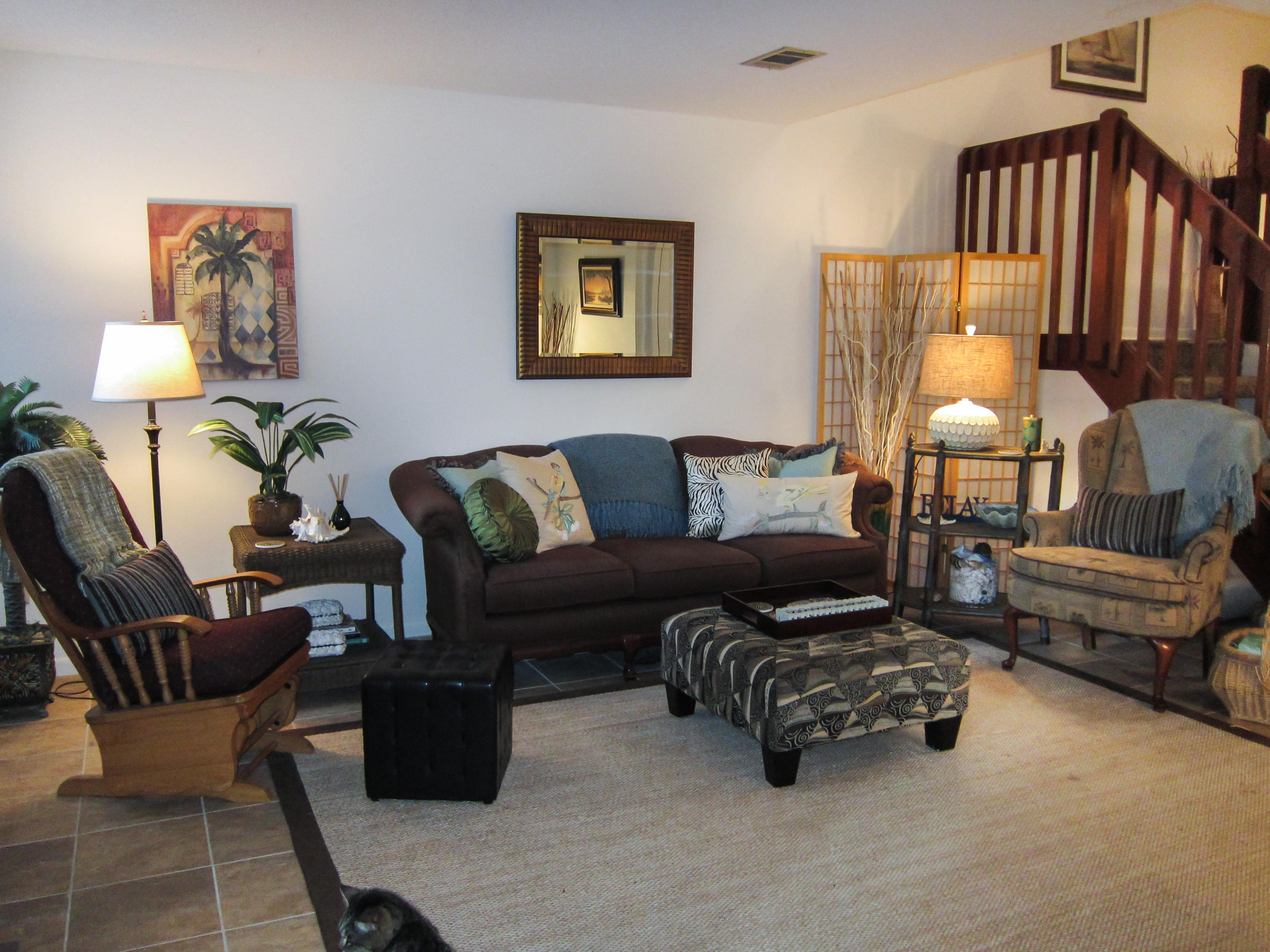 COLONIAL WOODS T/H - Residential