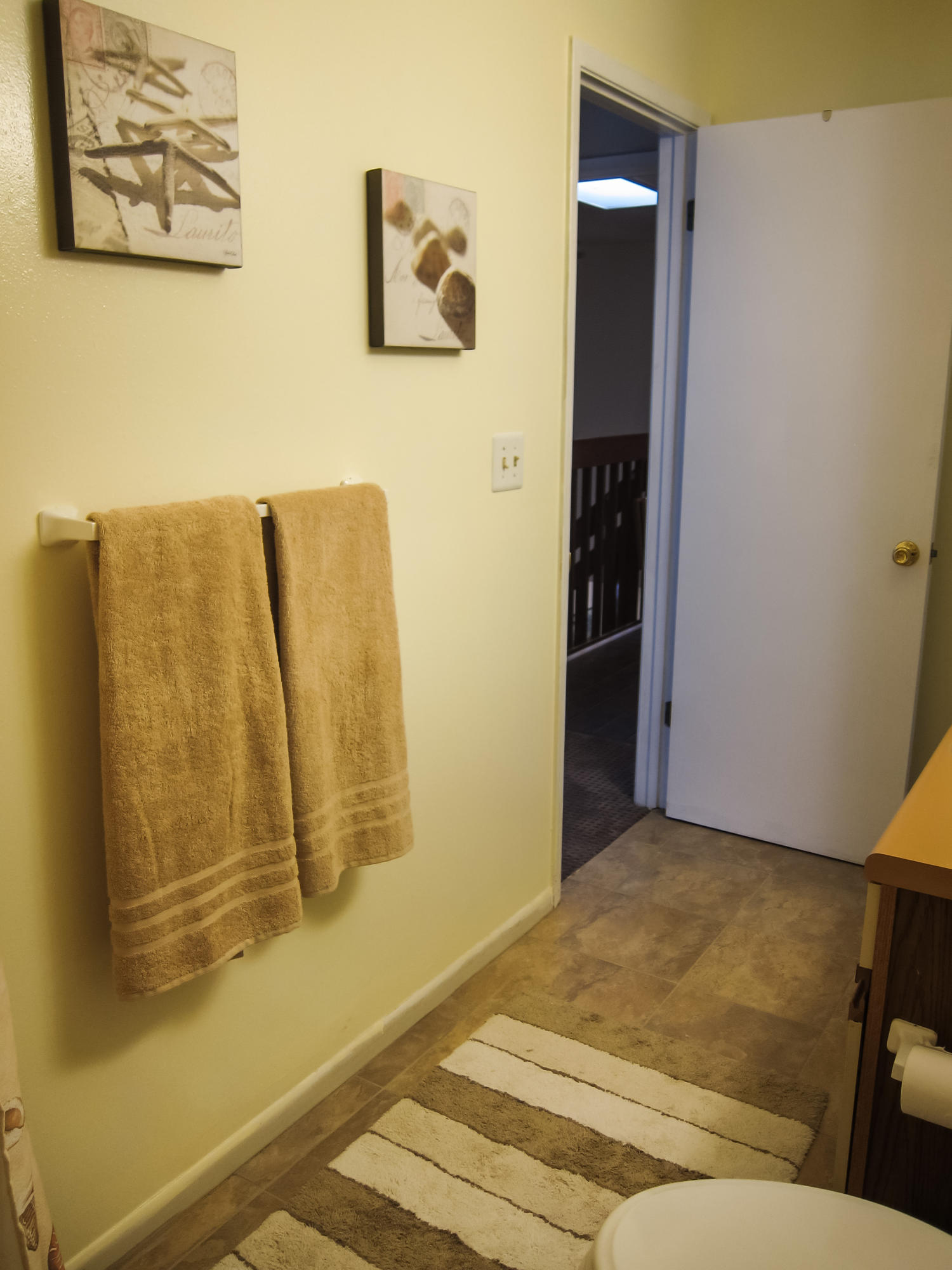 COLONIAL WOODS T/H - Residential