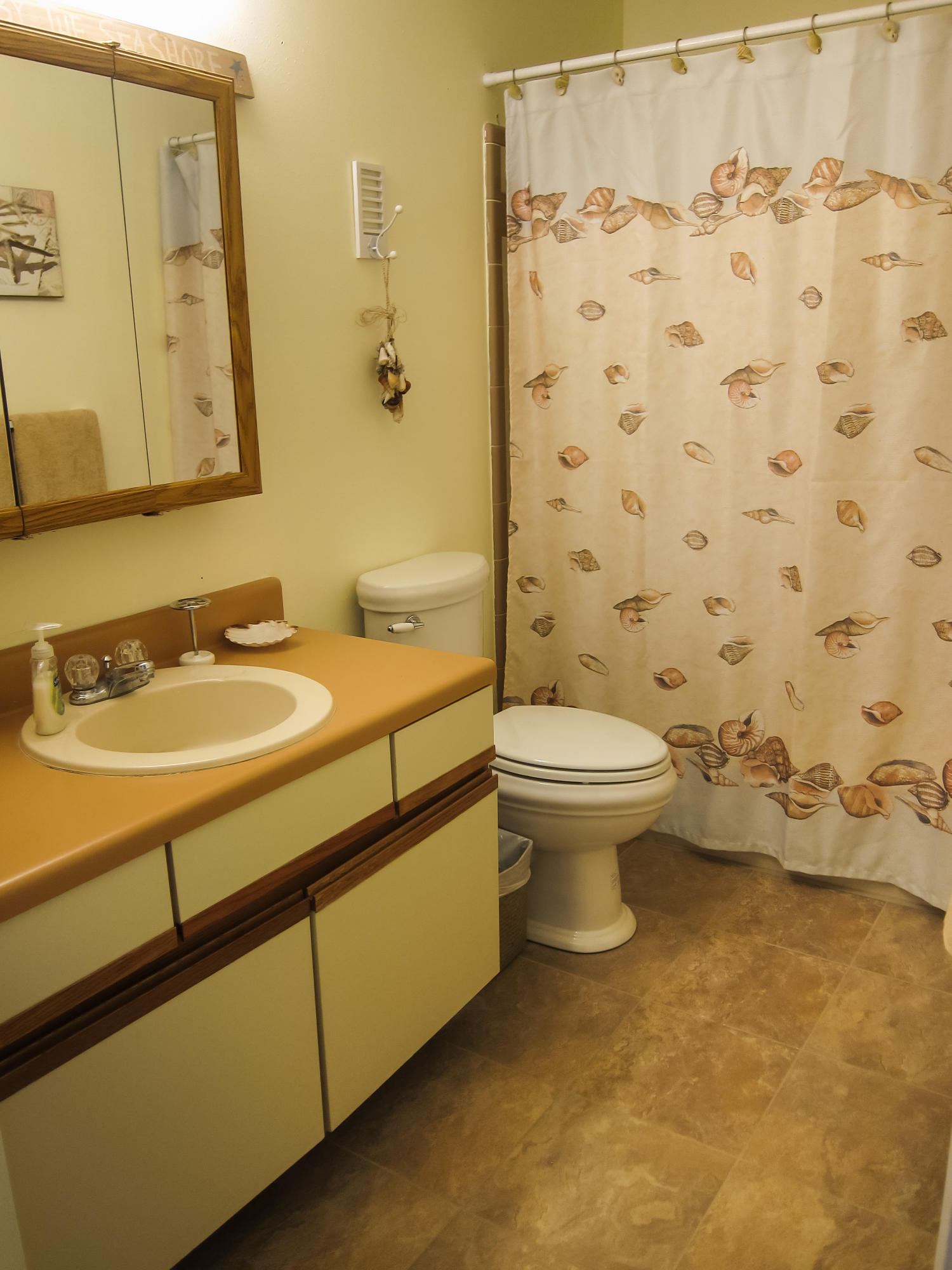 COLONIAL WOODS T/H - Residential