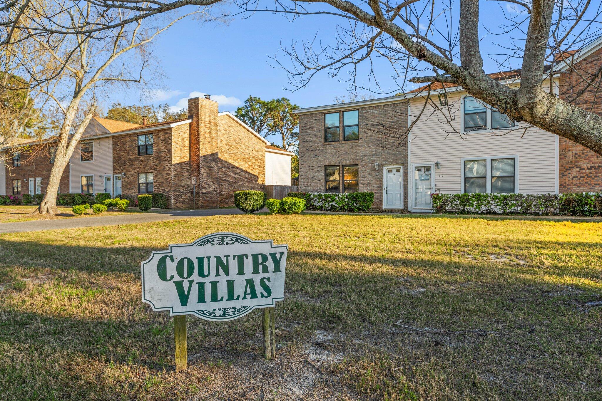 COUNTRY VILLAS - Residential