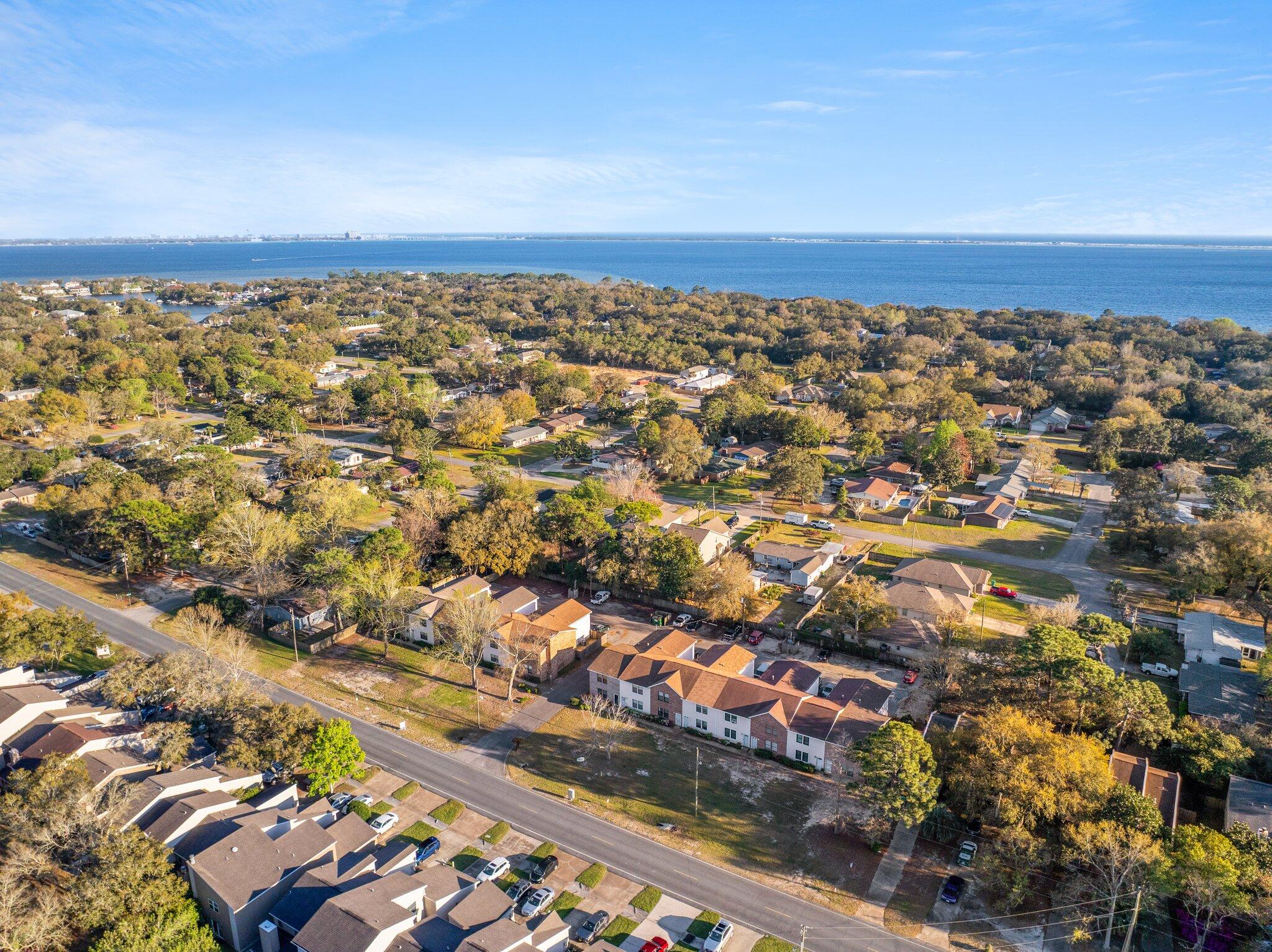 COUNTRY VILLAS - Residential