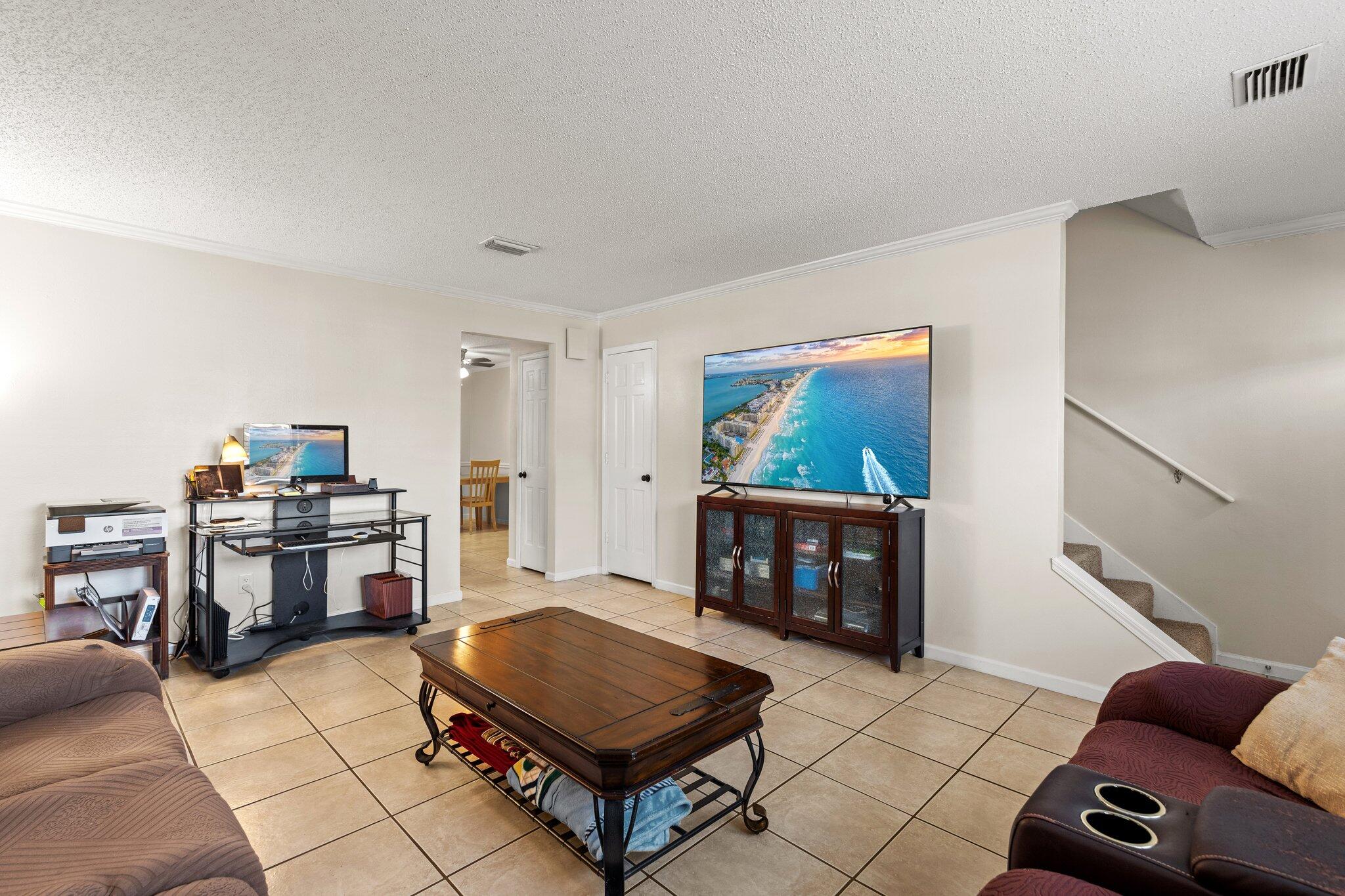 COUNTRY VILLAS - Residential