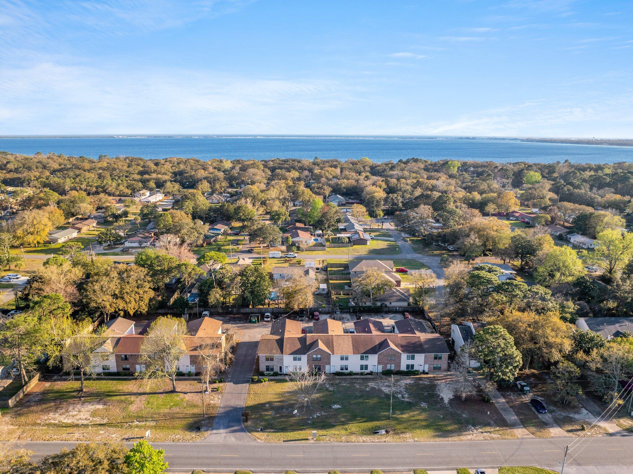 COUNTRY VILLAS - Residential