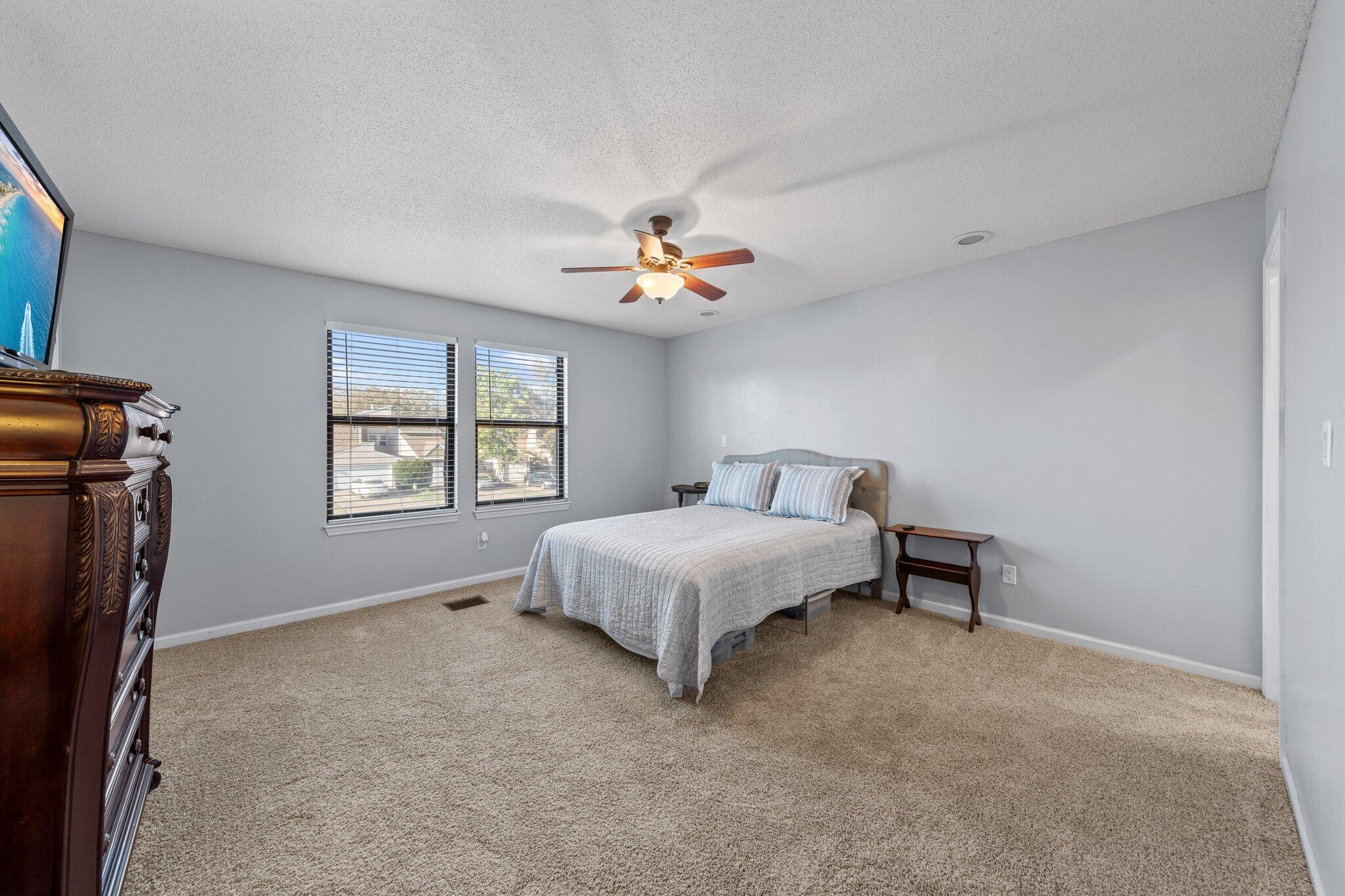 COUNTRY VILLAS - Residential