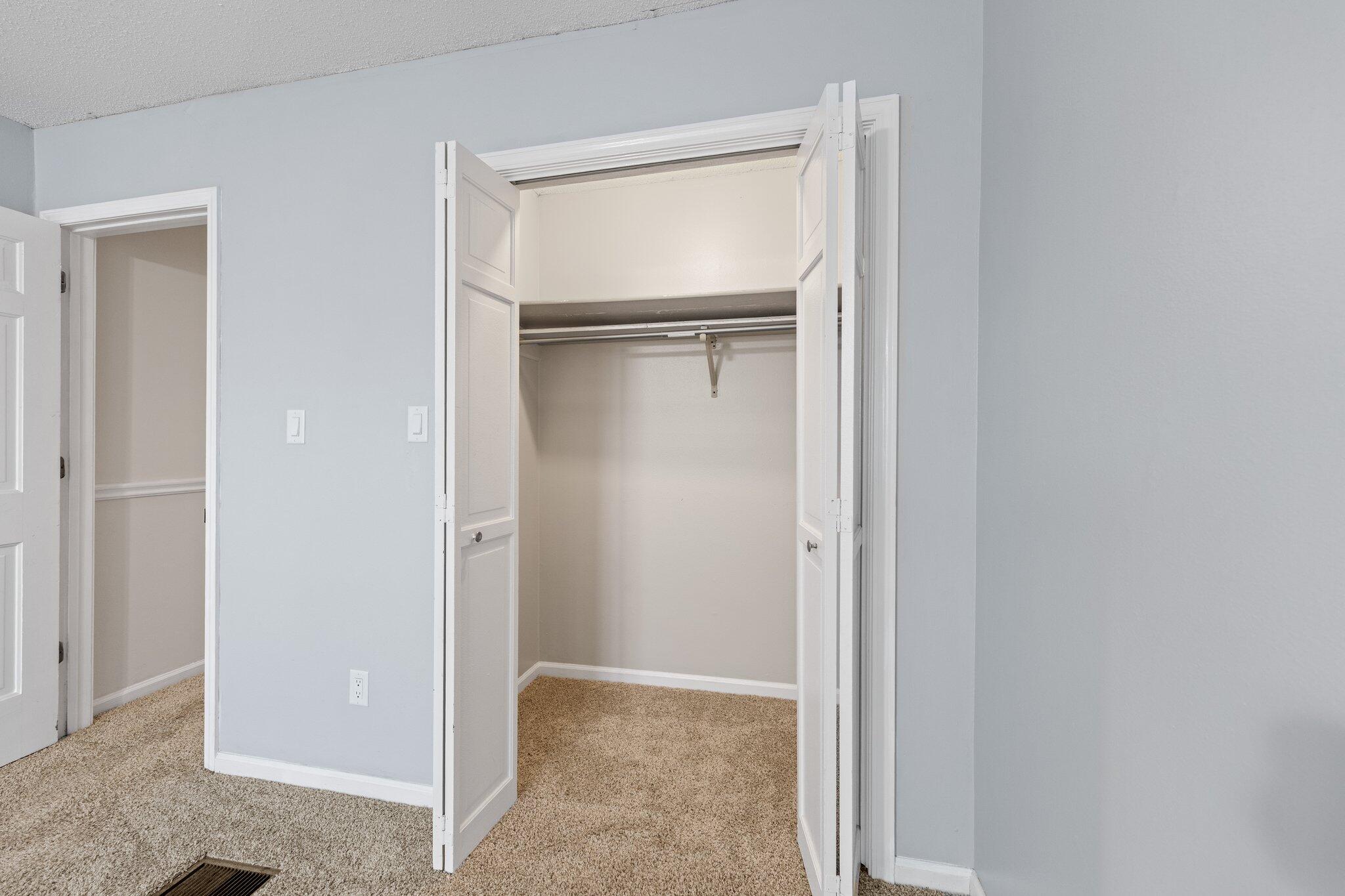 COUNTRY VILLAS - Residential