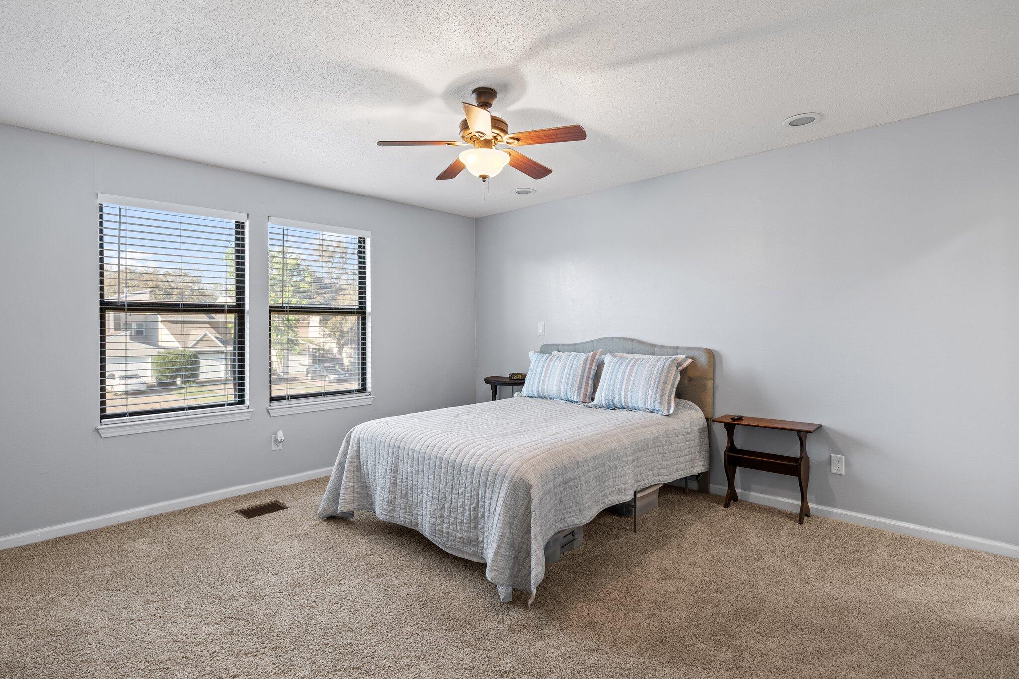 COUNTRY VILLAS - Residential