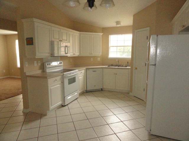 COUNTRYVIEW ESTATES 8TH ADDN - Residential