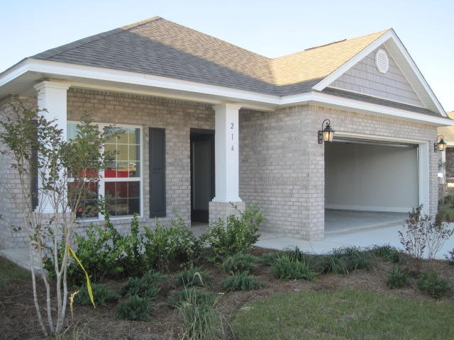 DRIFTWOOD ESTATES - Residential Lease