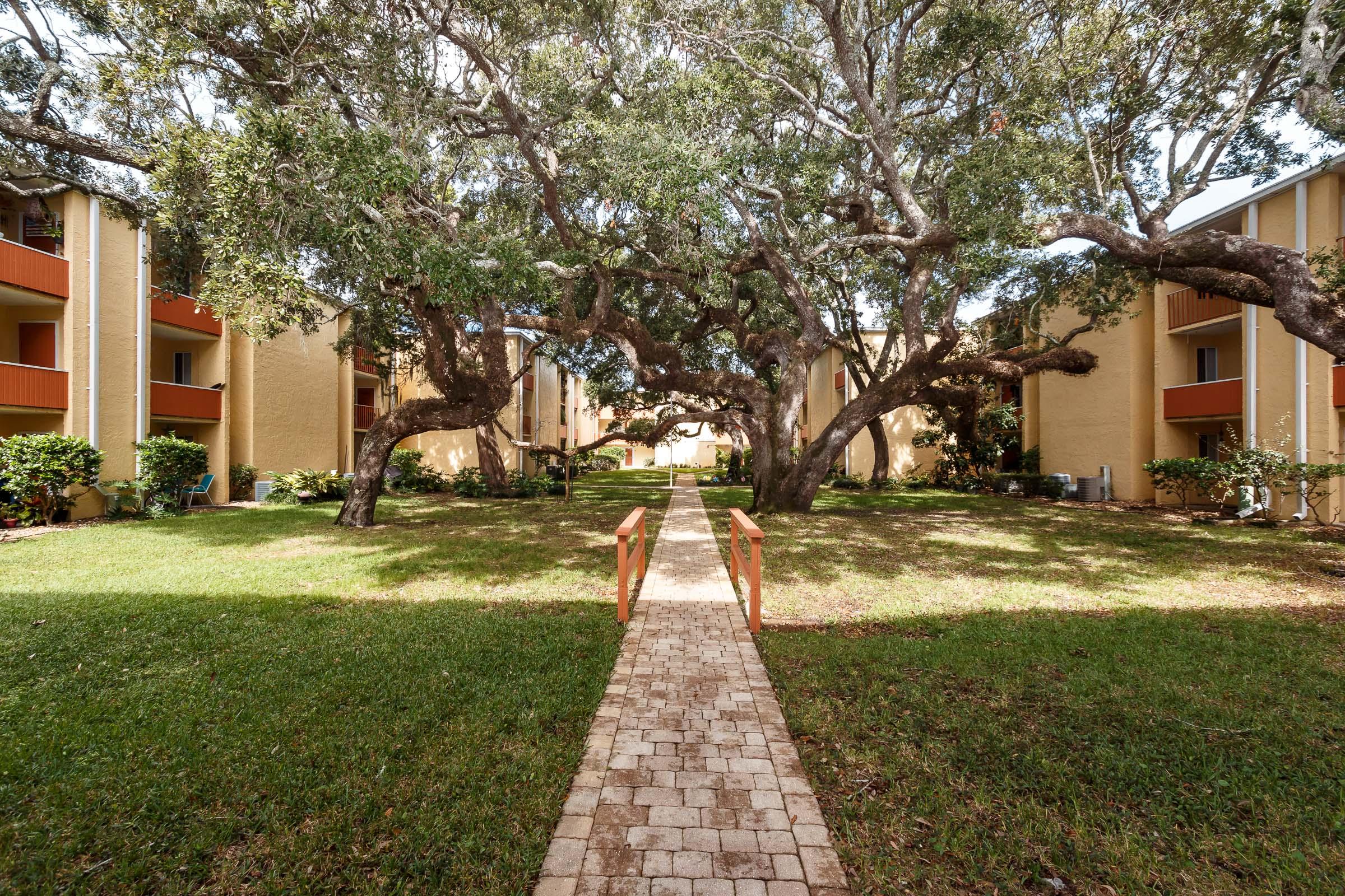 CEDARS CONDO - Residential