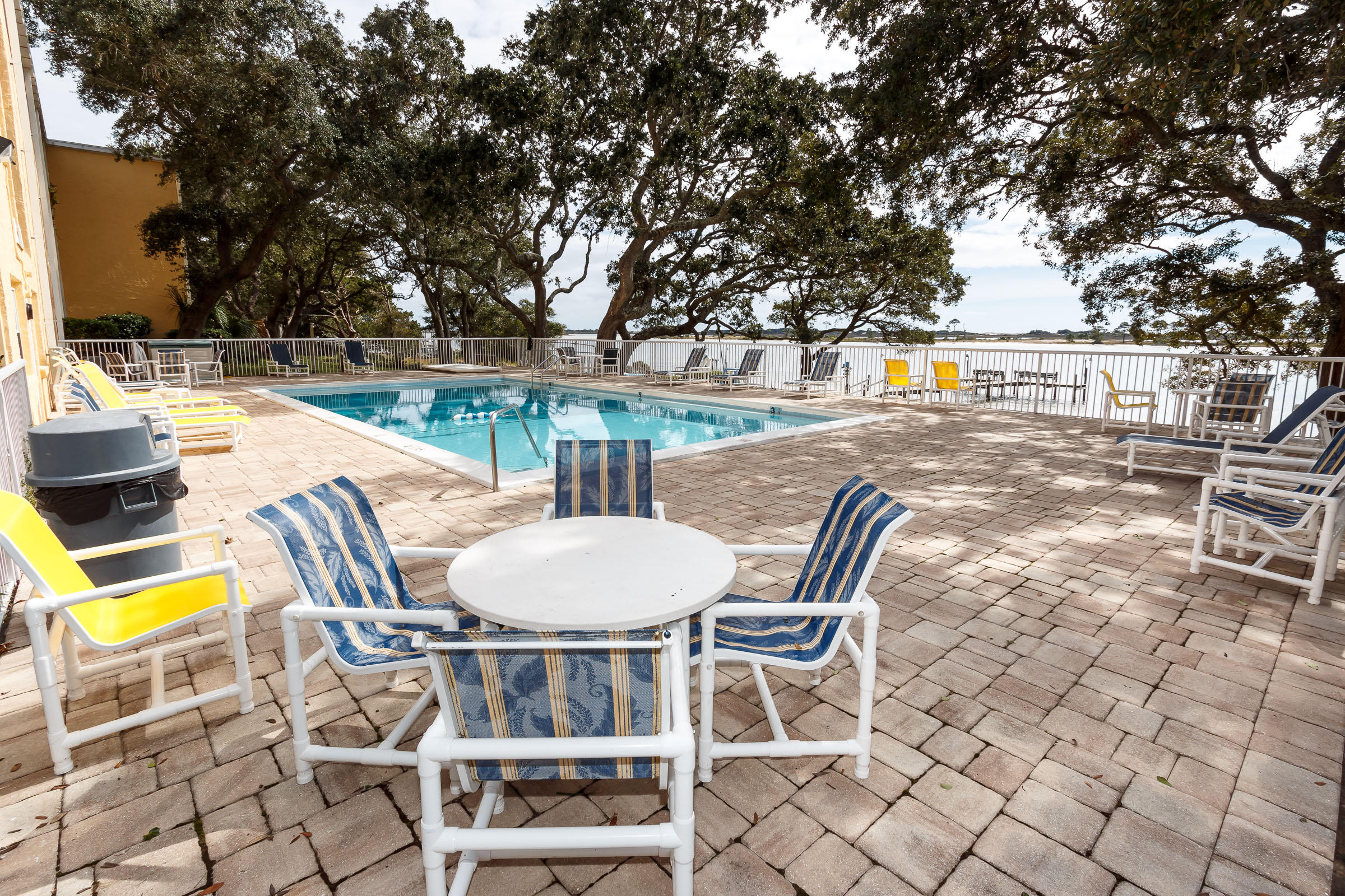 CEDARS CONDO - Residential