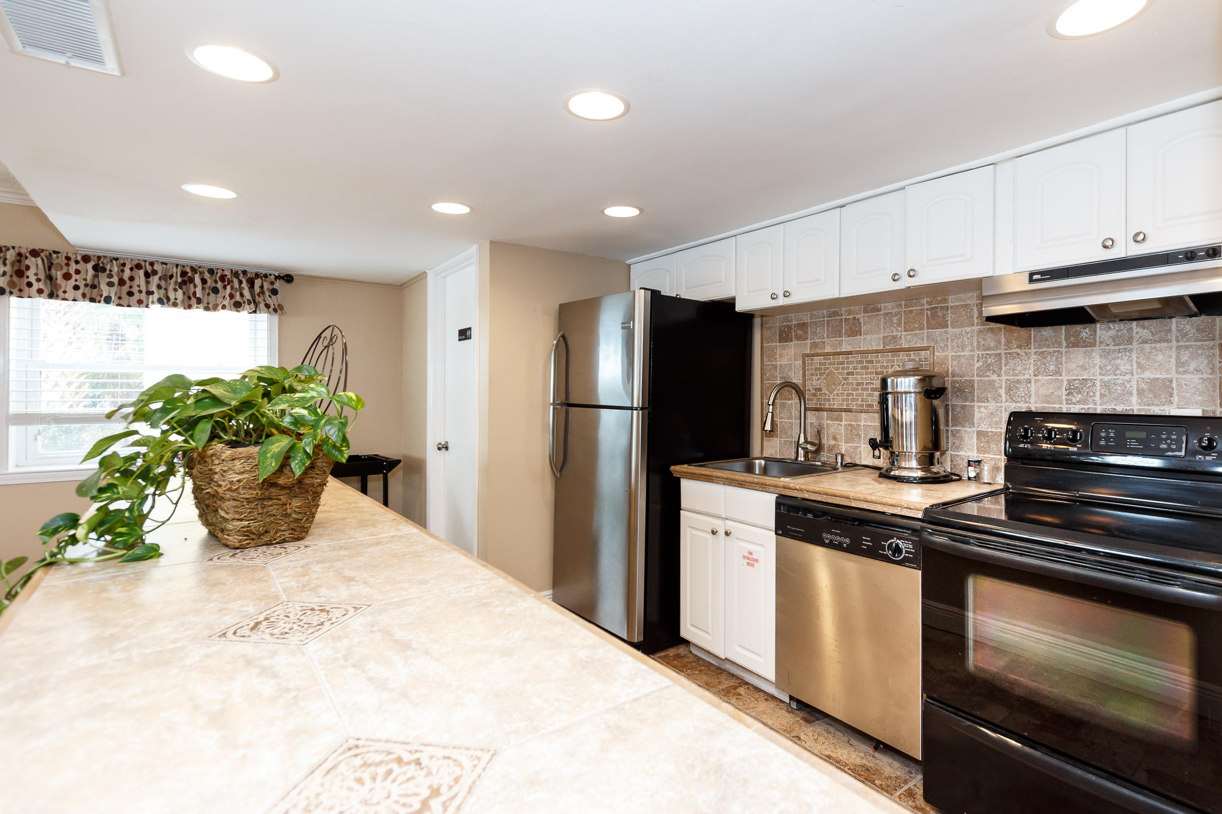 CEDARS CONDO - Residential