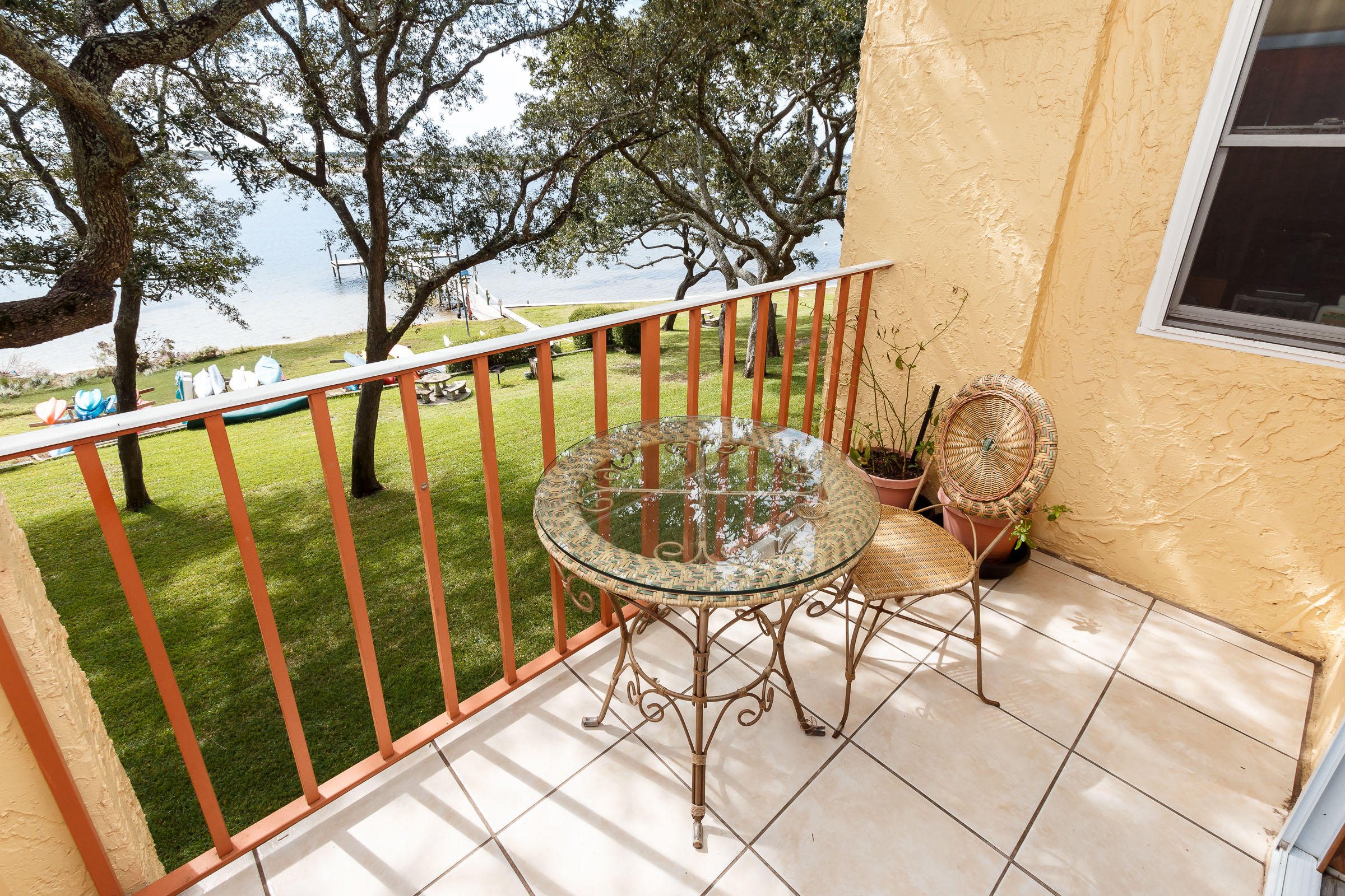 CEDARS CONDO - Residential