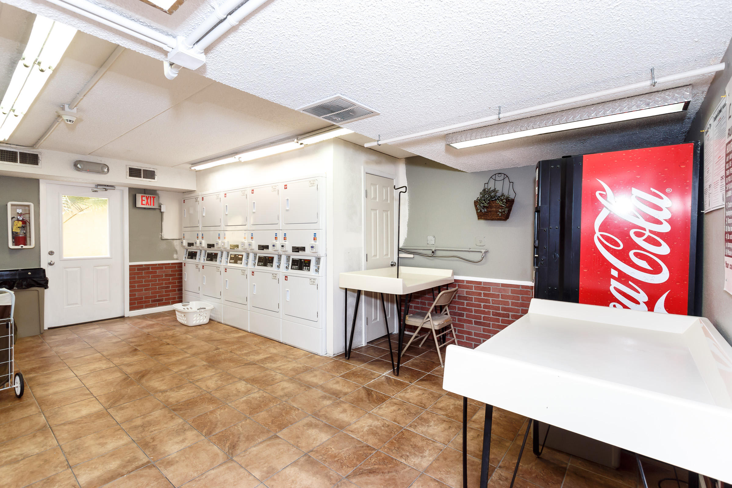 CEDARS CONDO - Residential