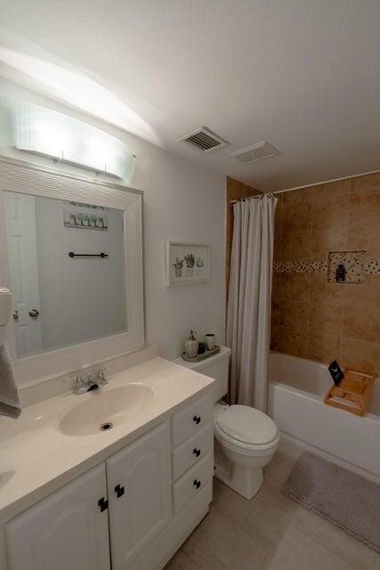 CENTURY PARK WEST UNIT 512 - Residential Lease