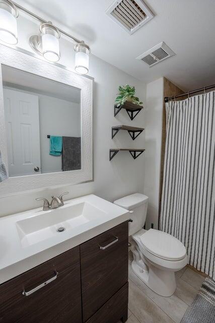 CENTURY PARK WEST UNIT 512 - Residential Lease