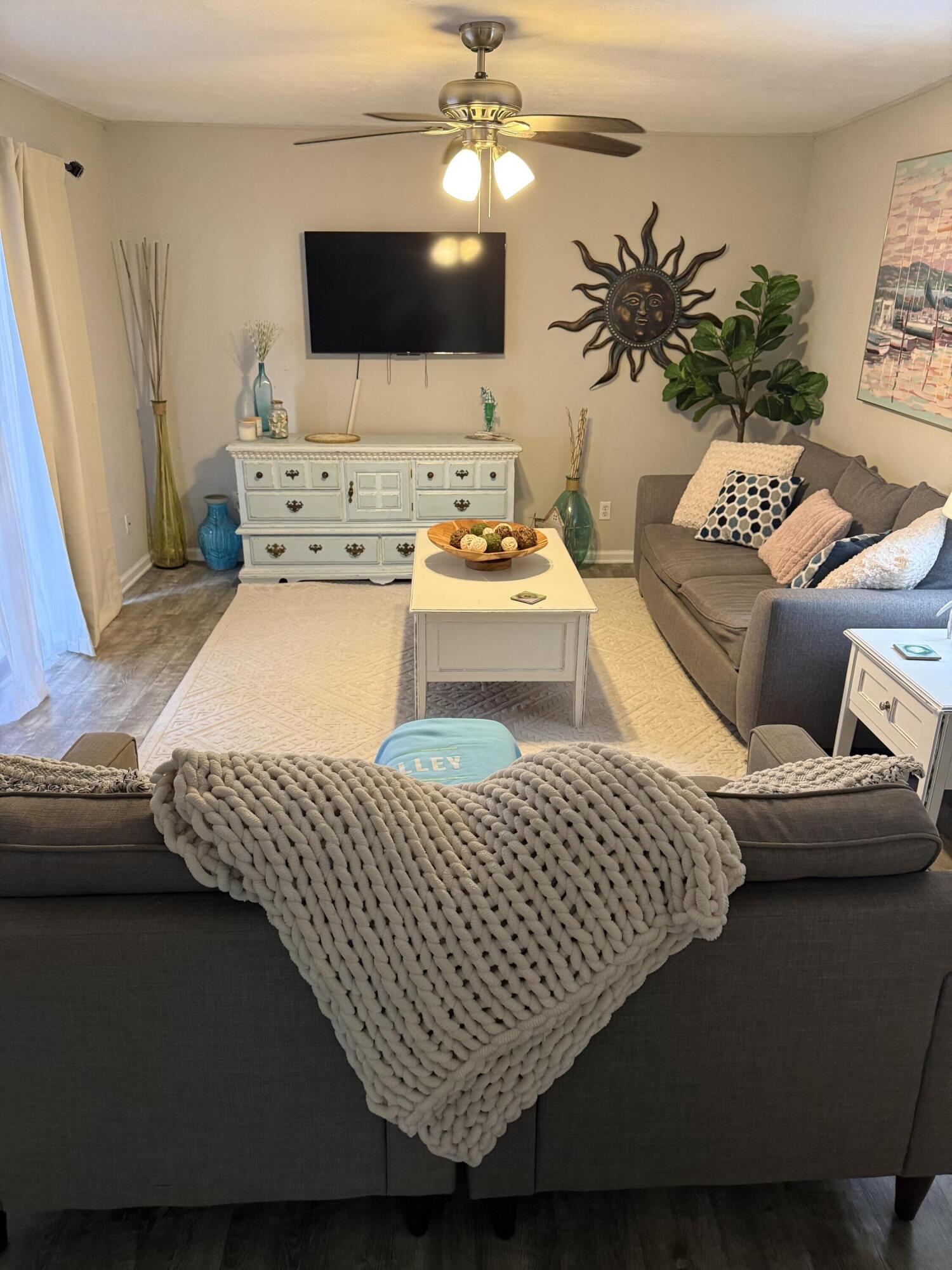 SEASCAPE CONDO PH 6B PH 1 - Residential