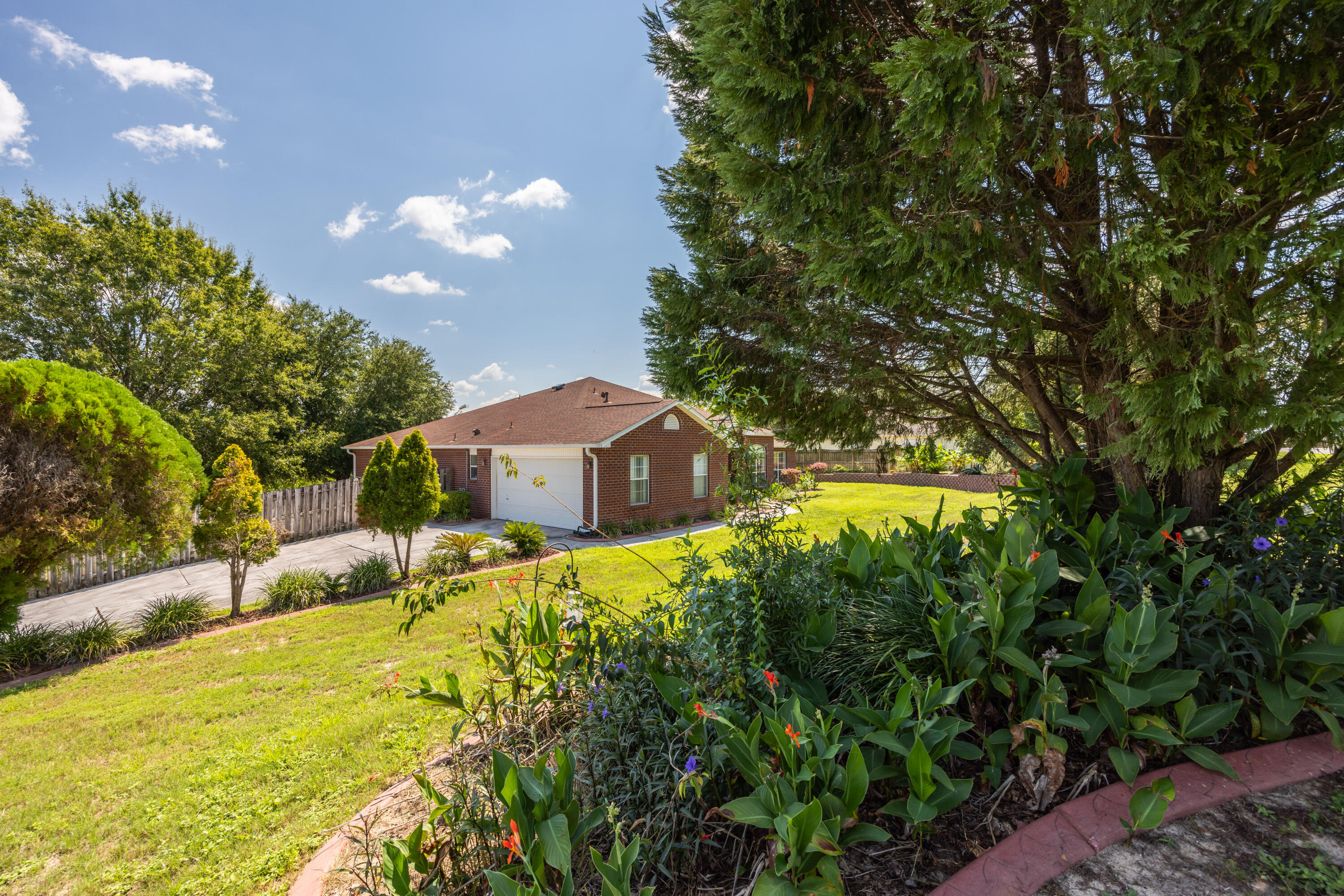 COUNTRYVIEW ESTATES 10TH ADDN - Residential