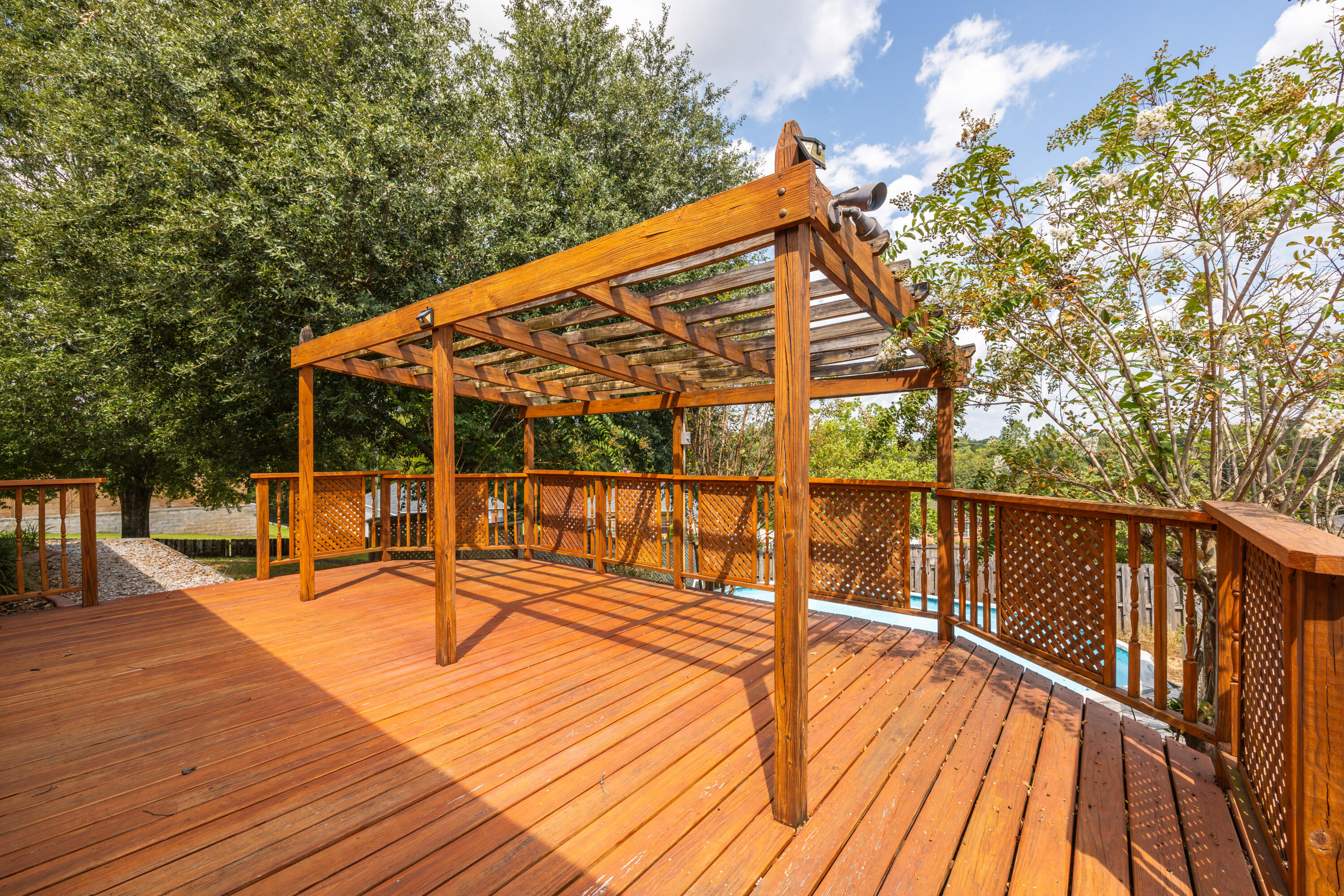 COUNTRYVIEW ESTATES 10TH ADDN - Residential