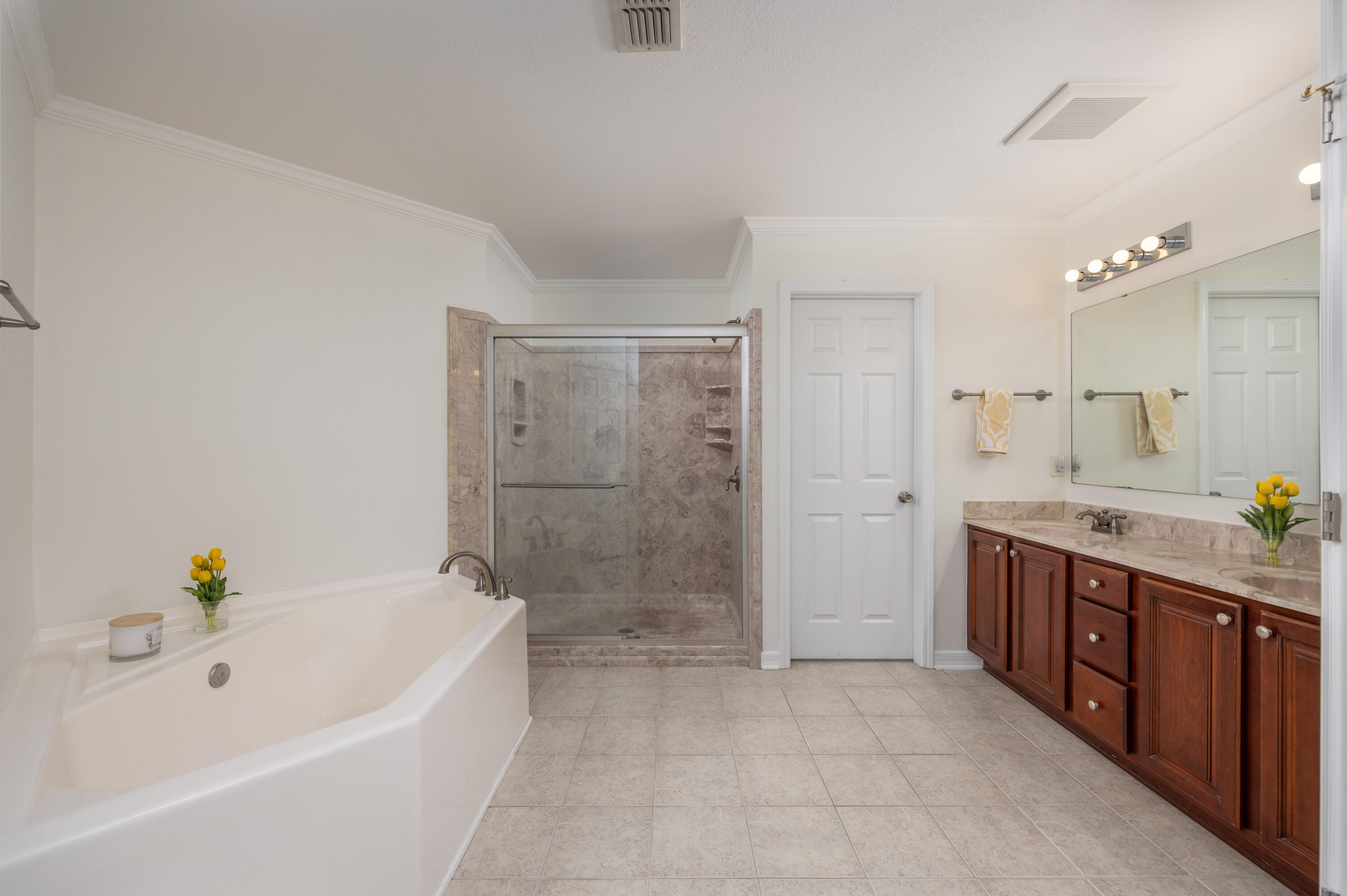 COUNTRYVIEW ESTATES 10TH ADDN - Residential