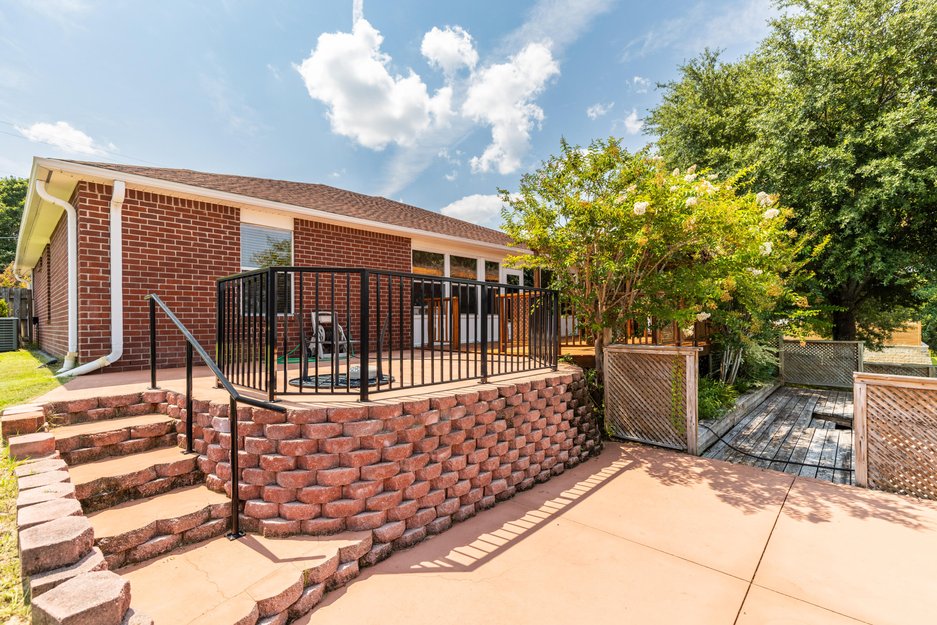 COUNTRYVIEW ESTATES 10TH ADDN - Residential